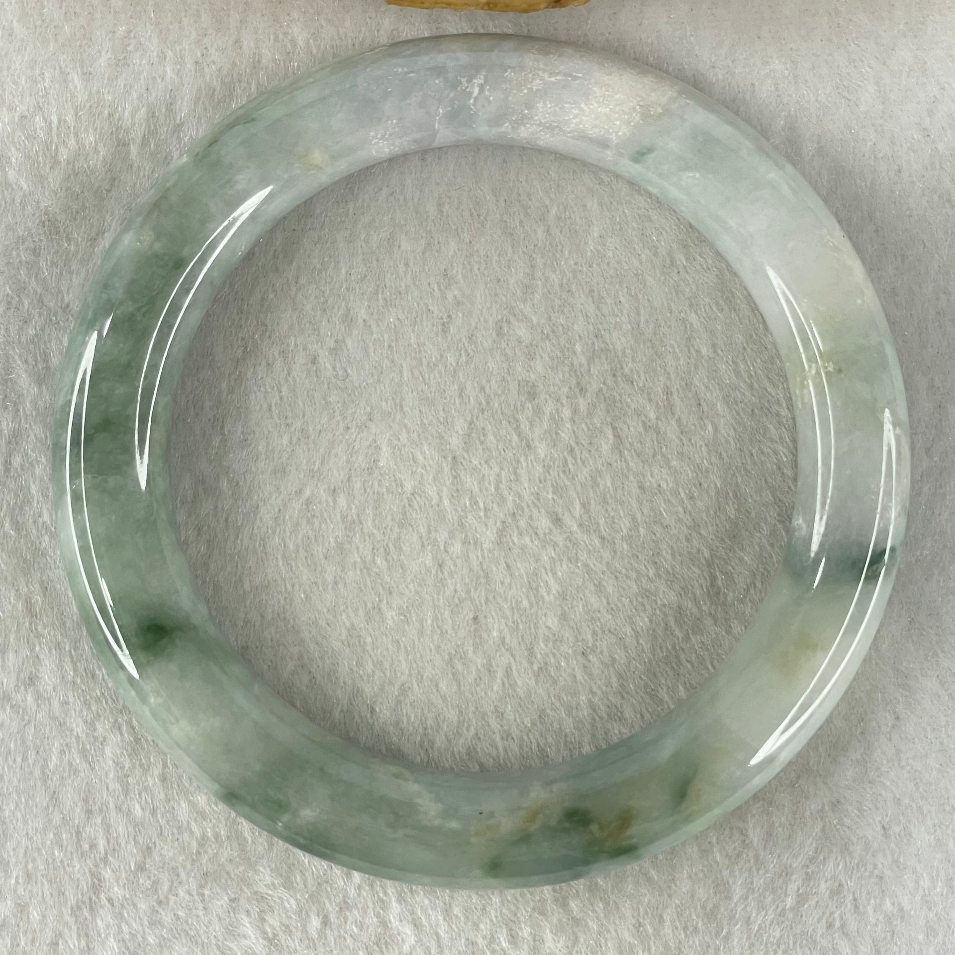 Type A Light Green with Green piao Hua Floral Jadeite Bangle 54.80g Inner Diameter 55.9mm 10.2 by 10.6mm (Internal Lines) - Huangs Jadeite and Jewelry Pte Ltd