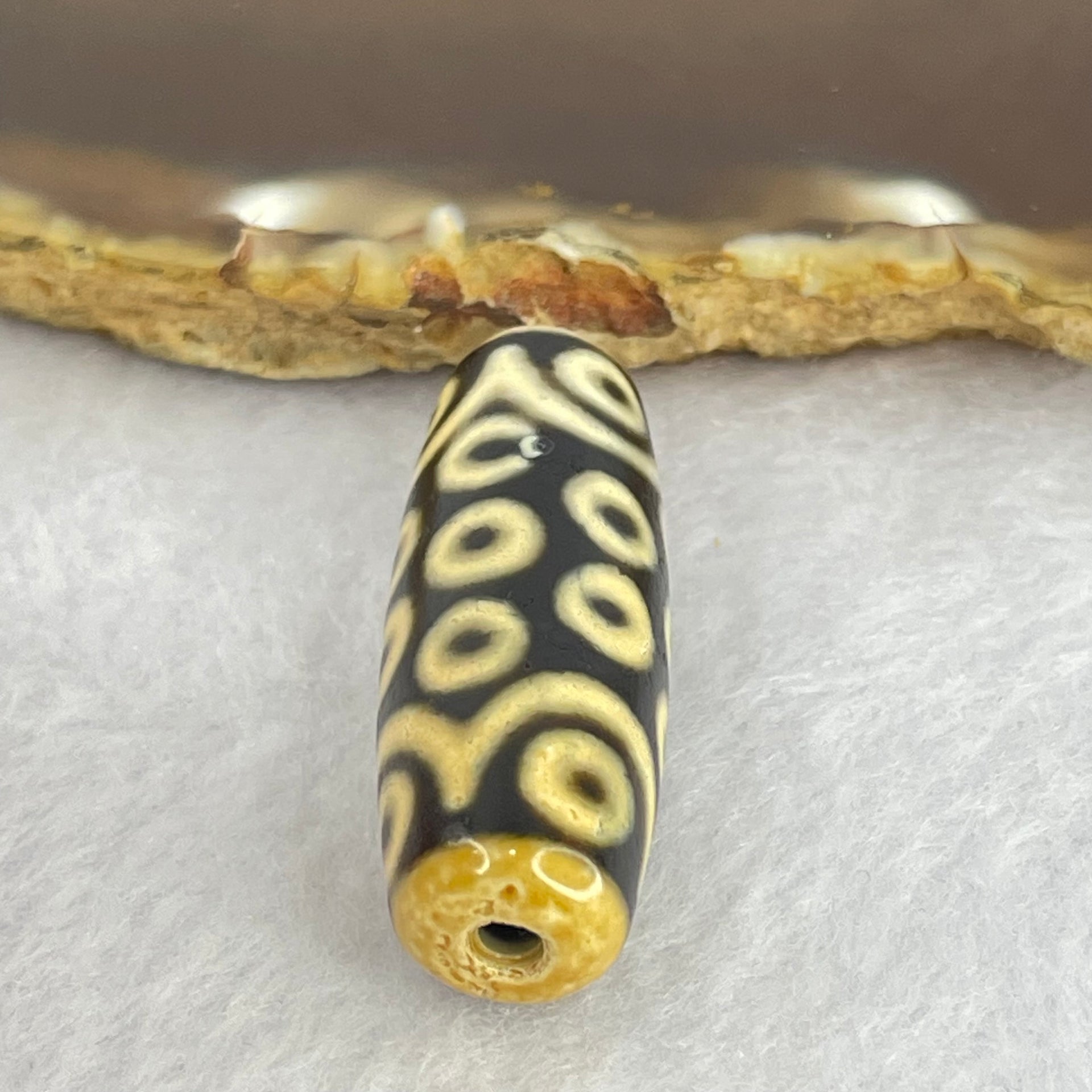 Natural Powerful Tibetan Old Oily Agate 21 Eyes Dzi Bead Heavenly Master (Tian Zhu) 二一眼天诛 10.19g 38.5 by 13.1mm - Huangs Jadeite and Jewelry Pte Ltd