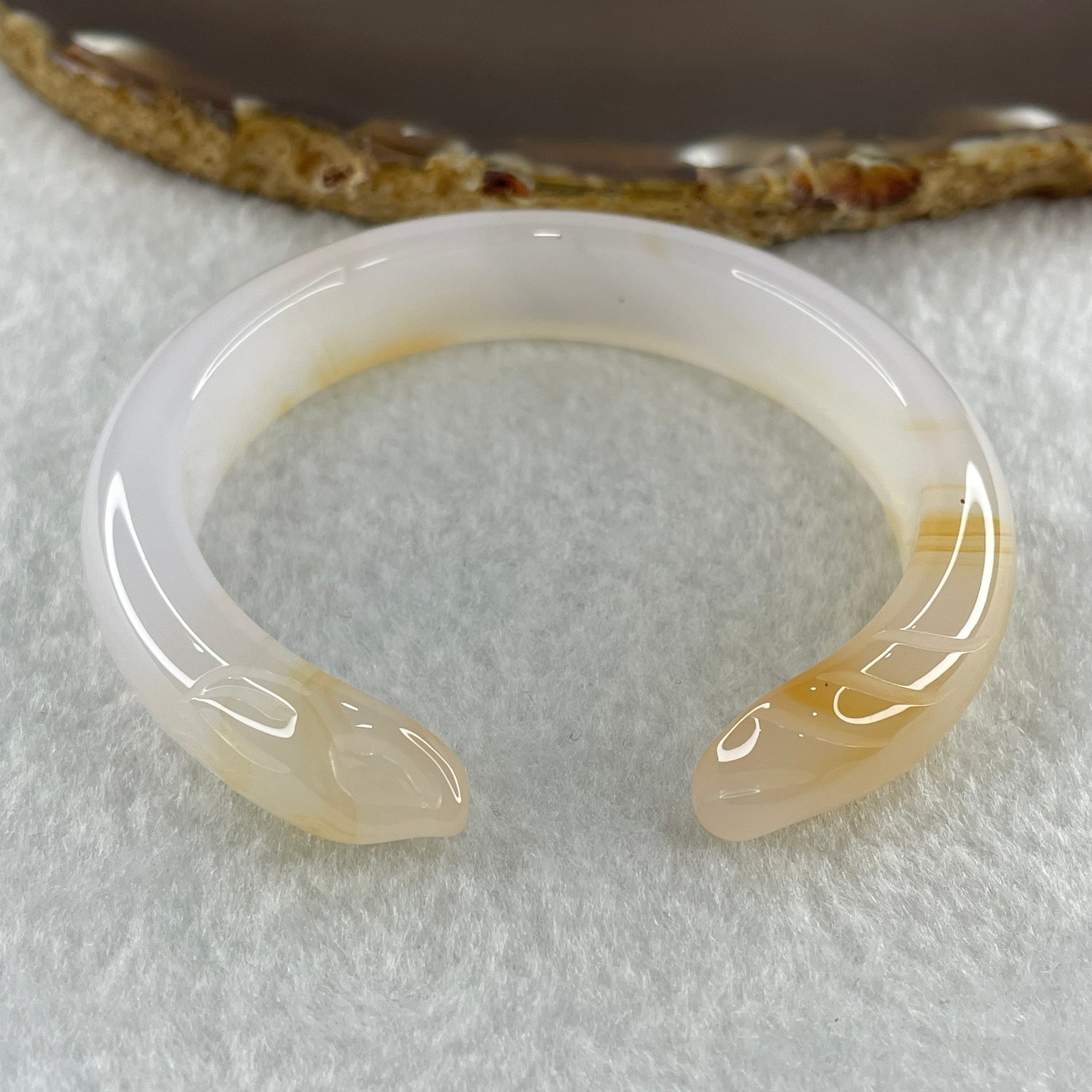 Natural White with Orange Piao Hua Agate Fox Bange Internal Dimeter 32.97g 11.6mm 54.5cm - Huangs Jadeite and Jewelry Pte Ltd