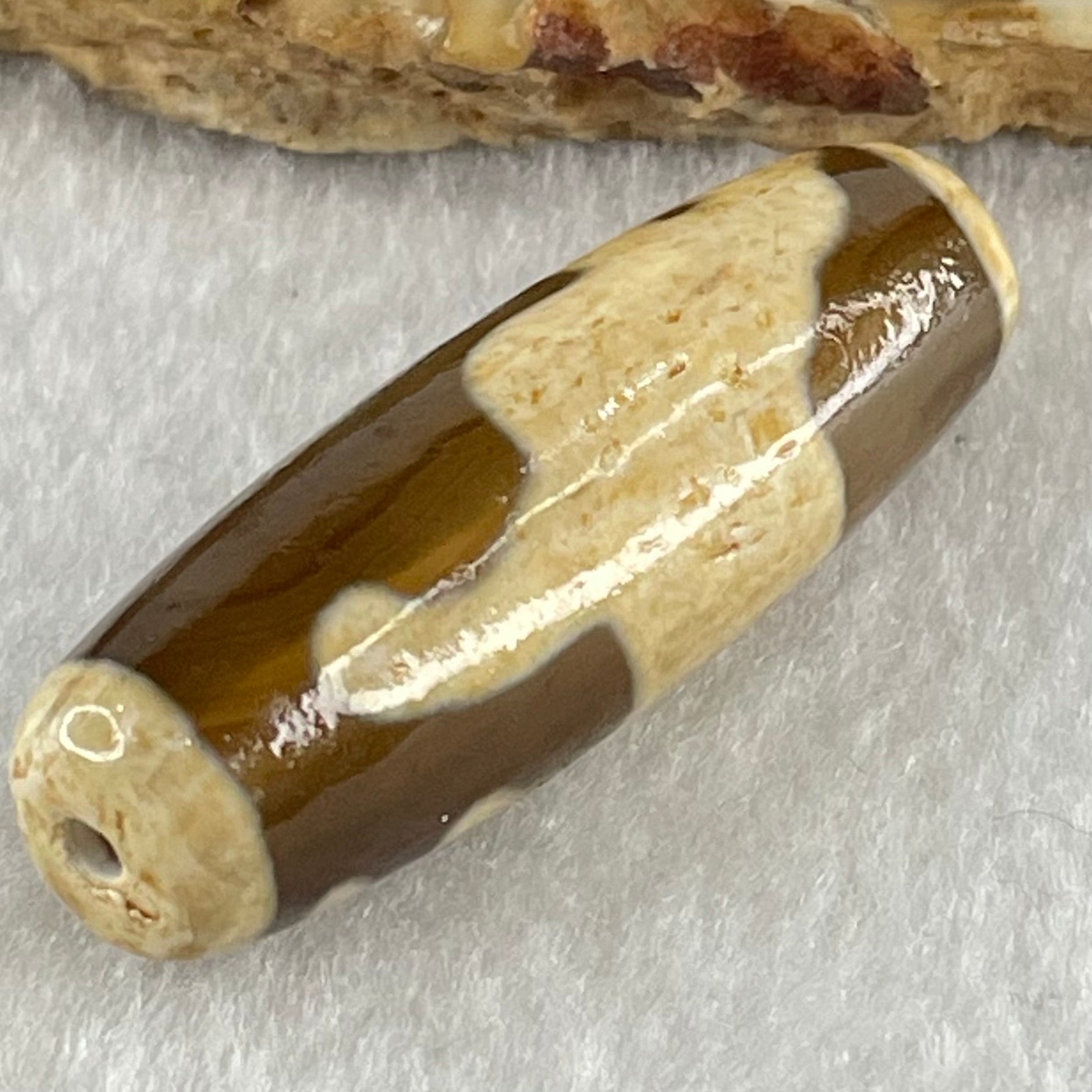Natural Powerful Tibetan Old Oily Agate Dog Dzi Bead Heavenly Master (Tian Zhu) 狗天珠 9.77g 38.6 by 12.7mm - Huangs Jadeite and Jewelry Pte Ltd