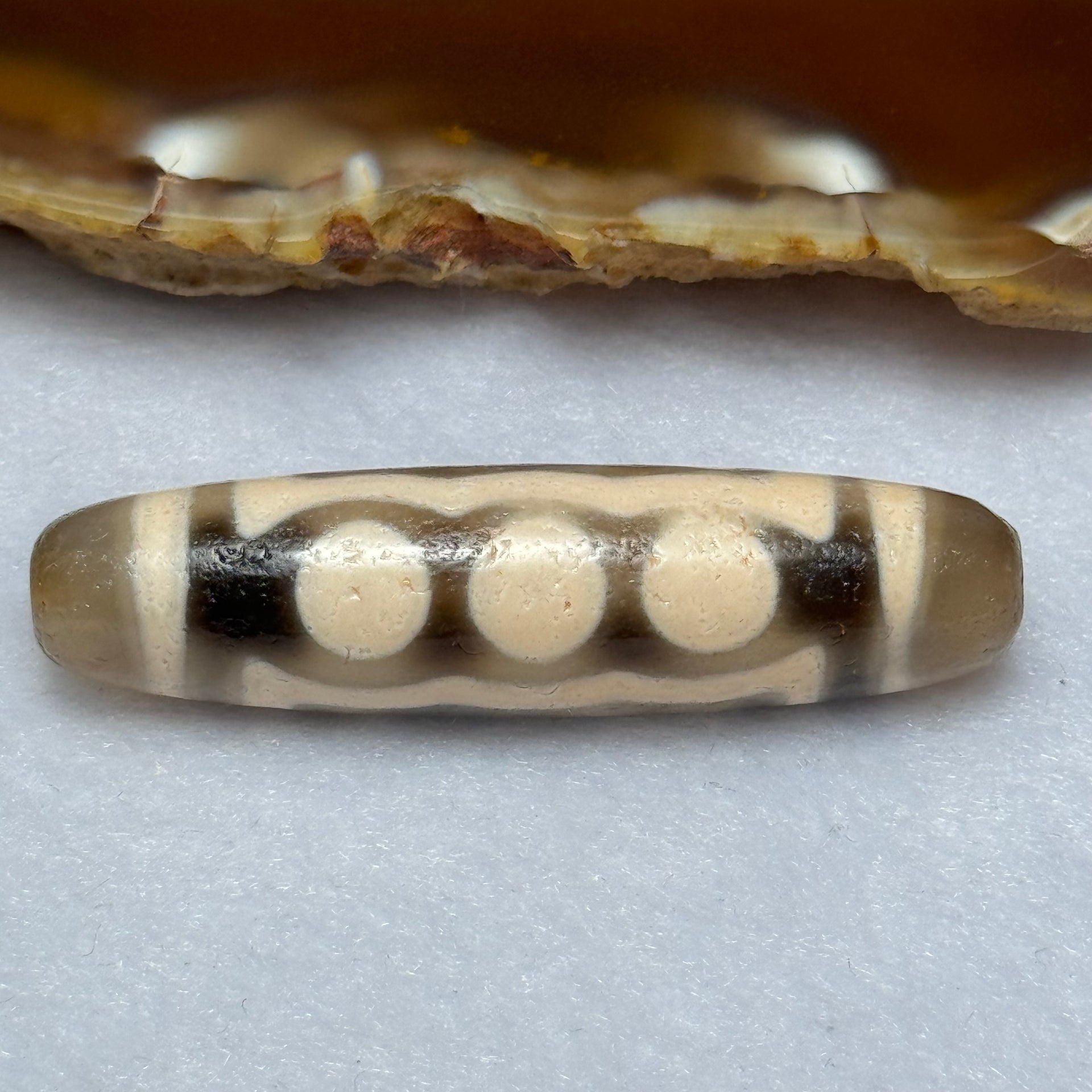 Natural Powerful Tibetan Old Oily Agate 5 Eyes Dzi Bead Heavenly Master (Tian Zhu) 五眼天诛 11.22g 48.2 by 12.1mm - Huangs Jadeite and Jewelry Pte Ltd