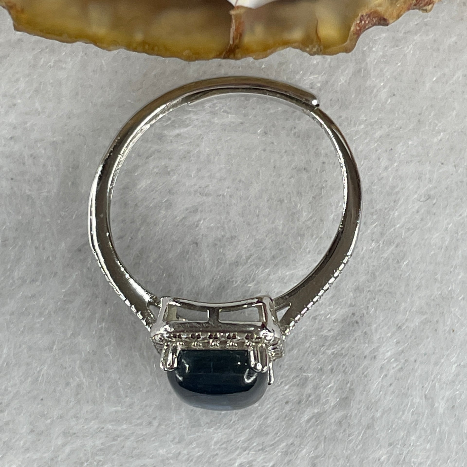 Good Grade Natural Blue Kyanite Bead in S925 Sliver Adjustable Ring 2.13g 7.7 by 4.5mm - Huangs Jadeite and Jewelry Pte Ltd