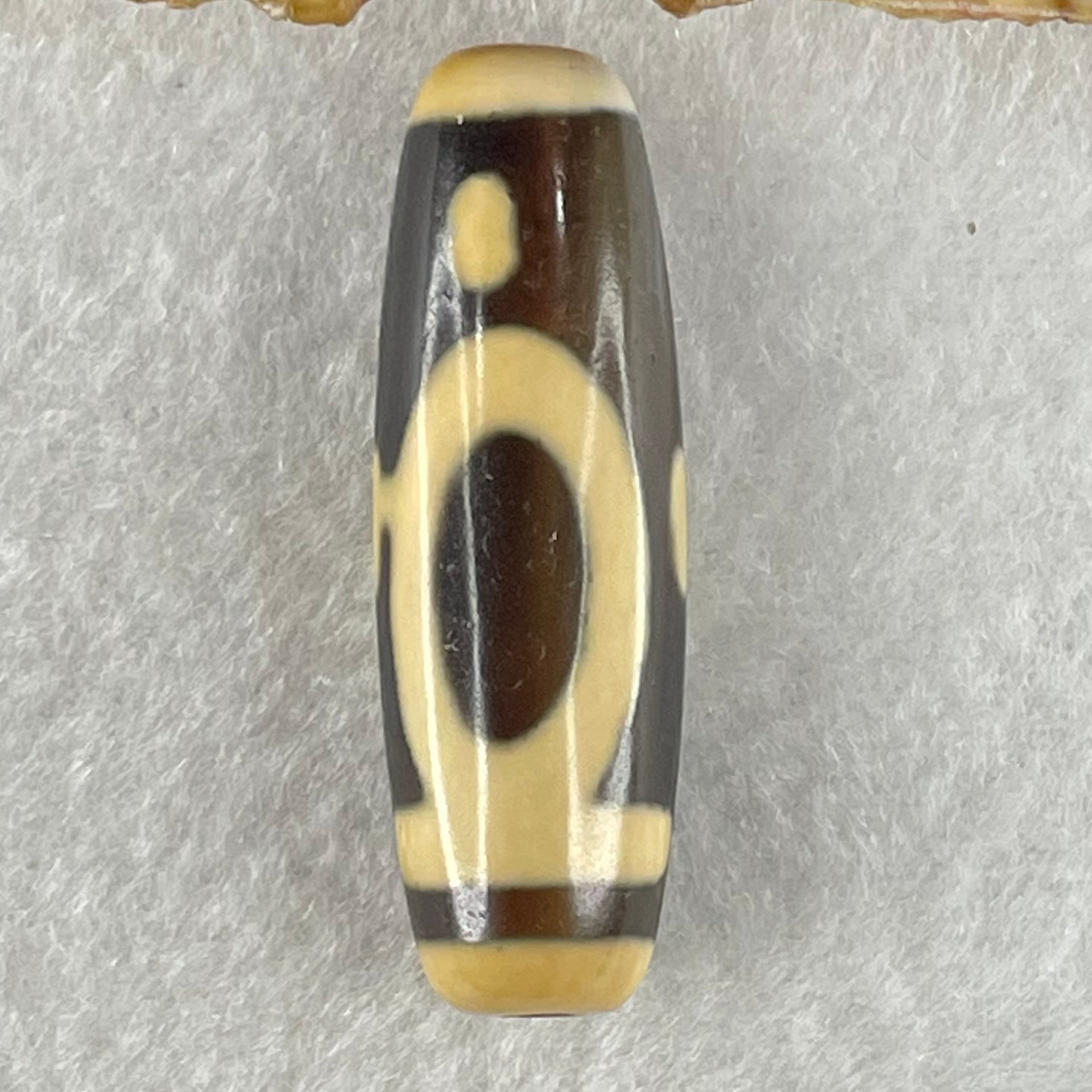 Natural Powerful Tibetan Old Oily Agate One Eye Earthly Dzi Bead Heavenly Master (Tian Zhu) 一眼天诛 9.20g 38.5 by 12.4mm - Huangs Jadeite and Jewelry Pte Ltd