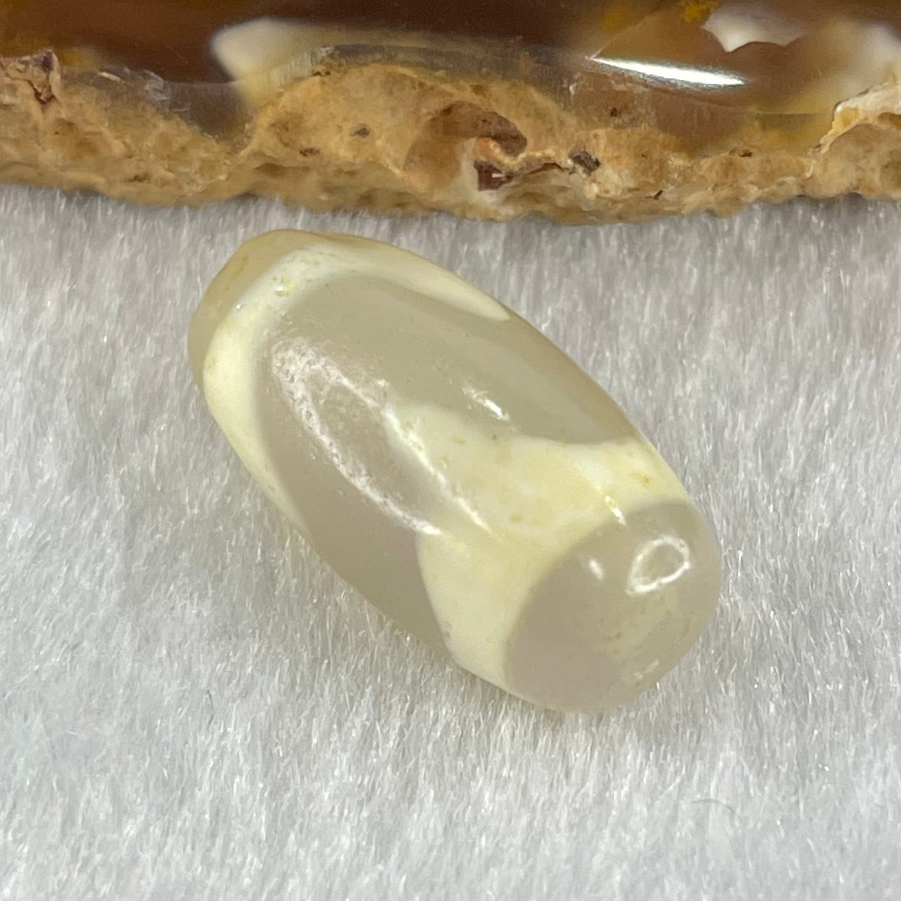 Natural Powerful Tibetan Old Oily Agate Tiger Tooth Daluo Dzi Bead Heavenly Master (Tian Zhu) 虎呀天诛 3.07g 20.1 by 10.3mm - Huangs Jadeite and Jewelry Pte Ltd