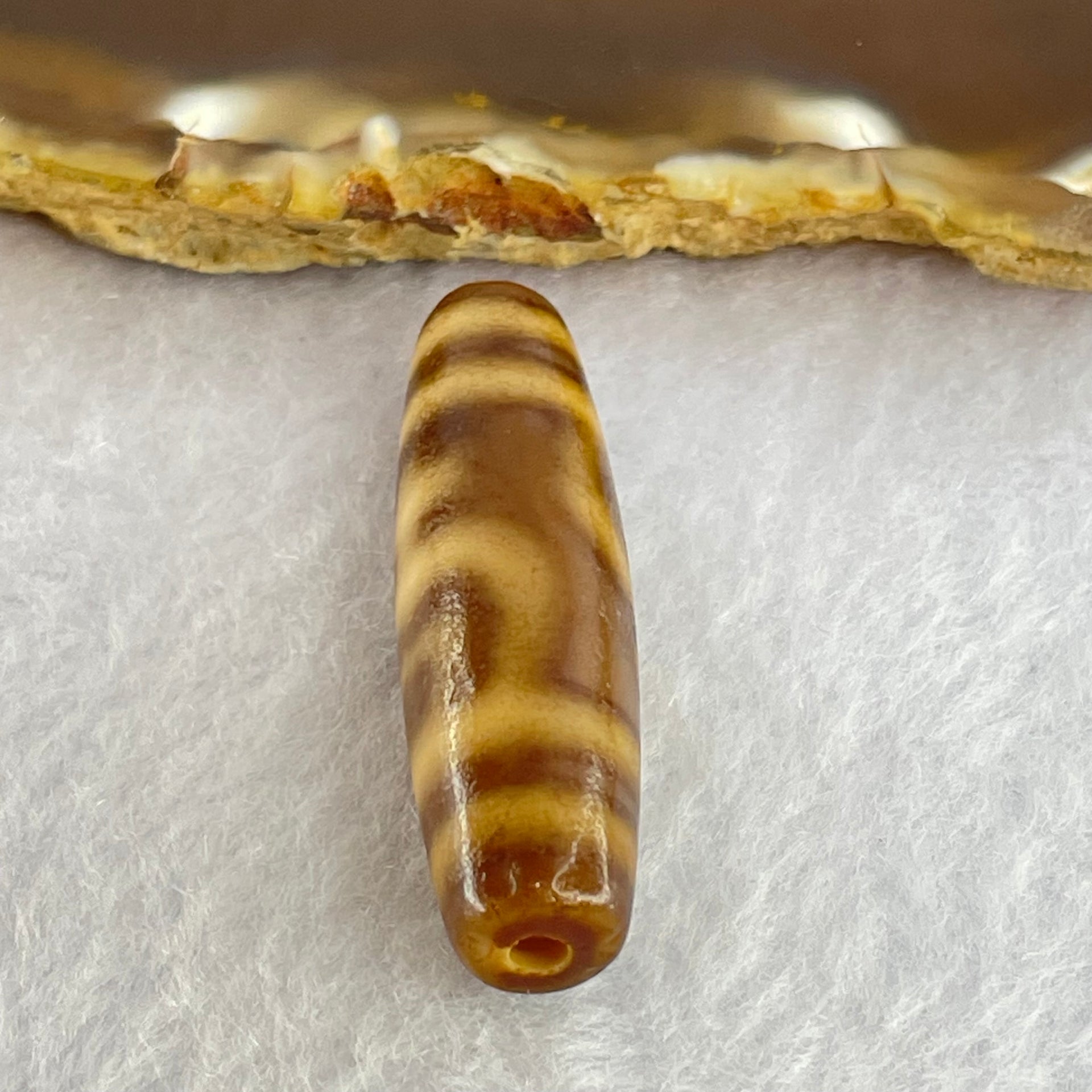 Natural Powerful Tibetan Old Oily Agate Double Nectar Vessel Dzi Bead Heavenly Master (Tian Zhu) 花蜜容器眼天珠 7.49g 39.3 by 11.3mm - Huangs Jadeite and Jewelry Pte Ltd