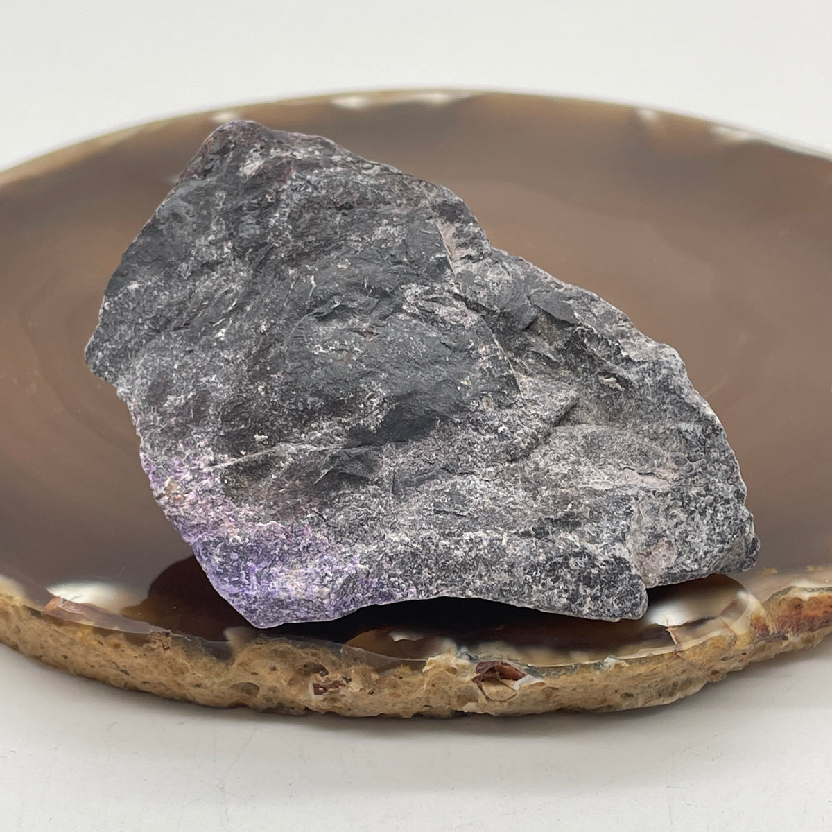 Natural Sugilite Rough Display Specimen | Deep Royal Purple & Rich Magenta Mineral (112.59g  | 72.8 x 27.8 x 50.1mm | Synergy, Spiritual Shield, Higher Consciousness & Mindful Feng Shui Anchor)