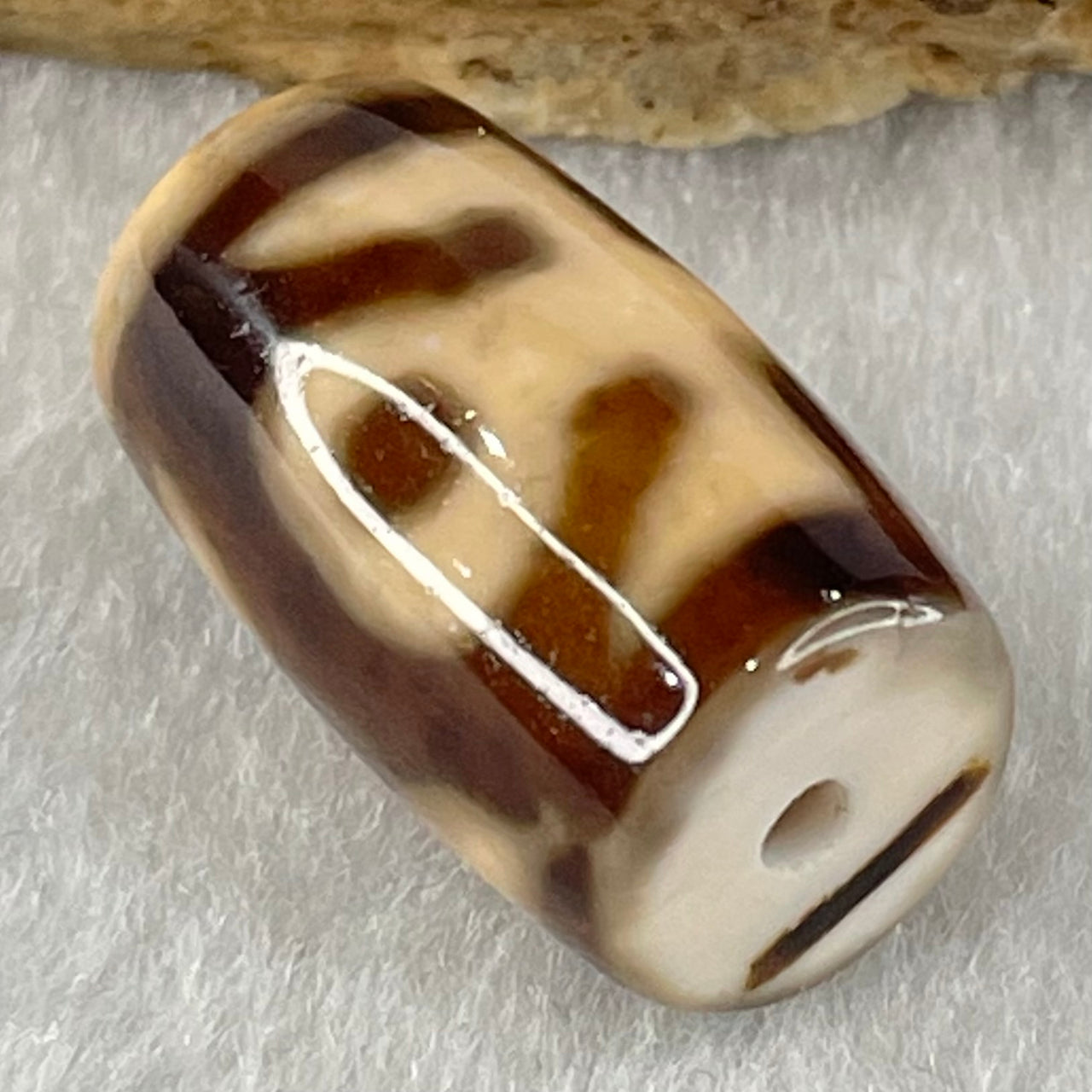 Natural Powerful Tibetan Old Oily Agate Patina Guiren Tairen Human Dzi Bead Totem Amulet Heavenly Master (Tian Zhu) 贵人天诛 4.56g 19.3 by 11.4mm - Huangs Jadeite and Jewelry Pte Ltd