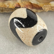 Natural Powerful Tibetan Old Oily Agate Tiger Tooth Daluo Dzi Bead Heavenly Master (Tian Zhu) 虎呀天诛 5.28g 17.9 13.9mm - Huangs Jadeite and Jewelry Pte Ltd