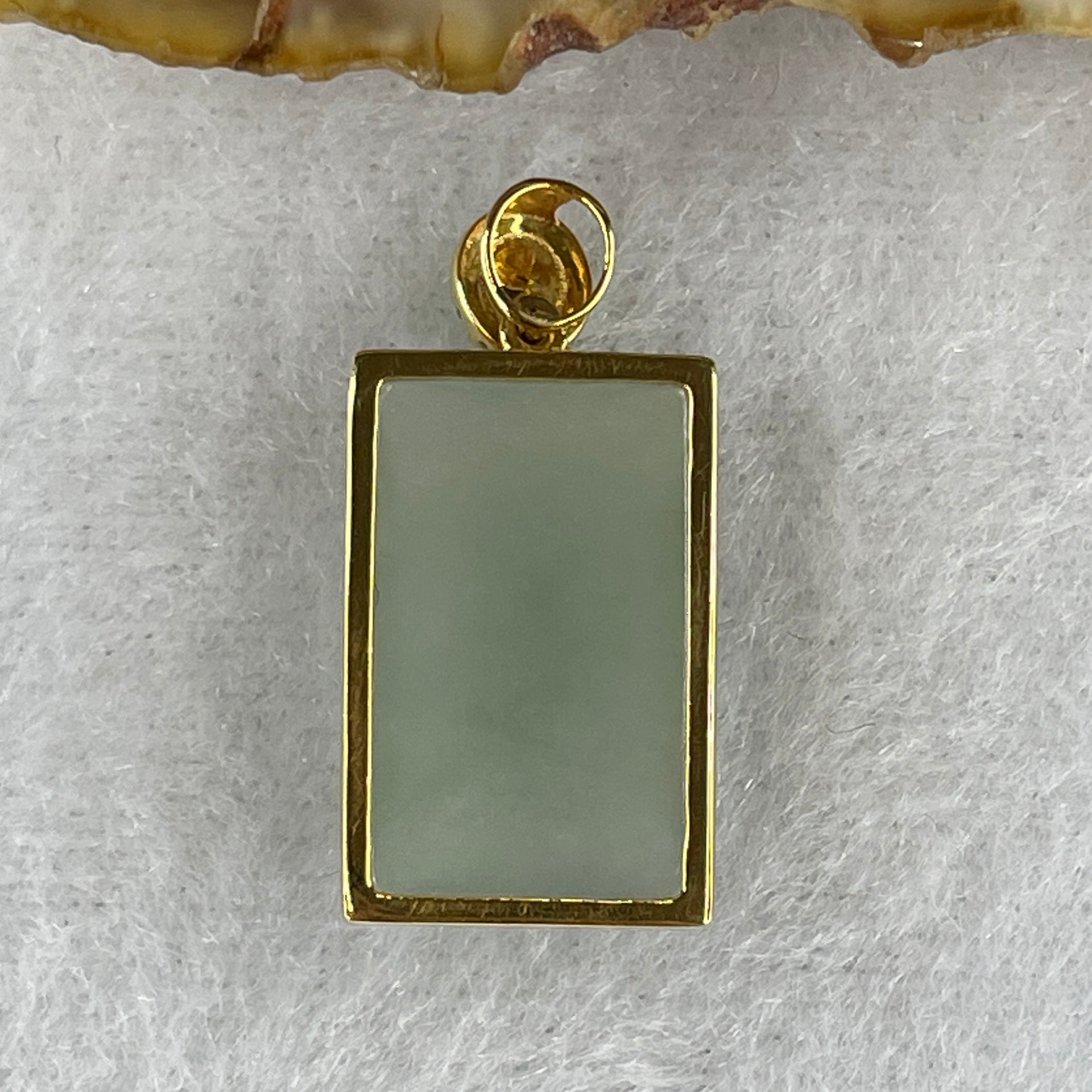 Certified Type A Icy Jade Jadeite Wu Shi Pai Jade Jadeite 18k Yellow Gold 4.11g 35.3 by 12.6 by 5.9mm - Huangs Jadeite and Jewelry Pte Ltd