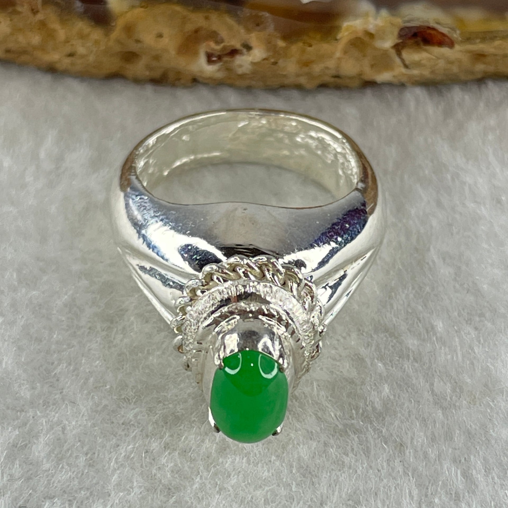 Type A Natural Apple Green Jadeite Cabochon 7.8 by 5.2 b y 3.0m Stone for Setting 11.17g (On Silver Ring Mold) US 6.5 HK 14.2 - Huangs Jadeite and Jewelry Pte Ltd