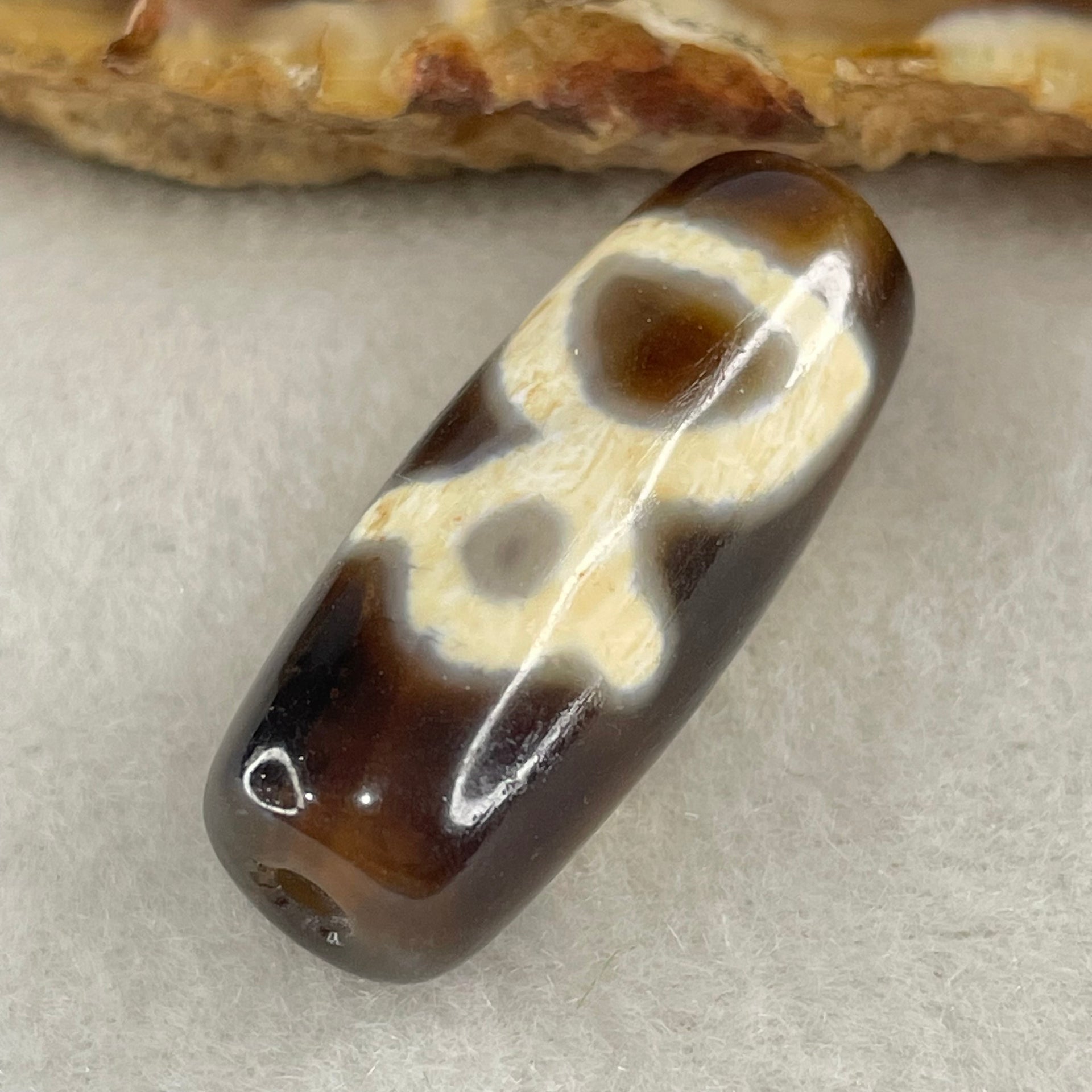Natural Powerful Tibetan Old Oily Agate Double Cai Shen Dzi Bead Heavenly Master (Tian Zhu) 双财神长天珠 5.72g 28.7 by 11.1mm - Huangs Jadeite and Jewelry Pte Ltd