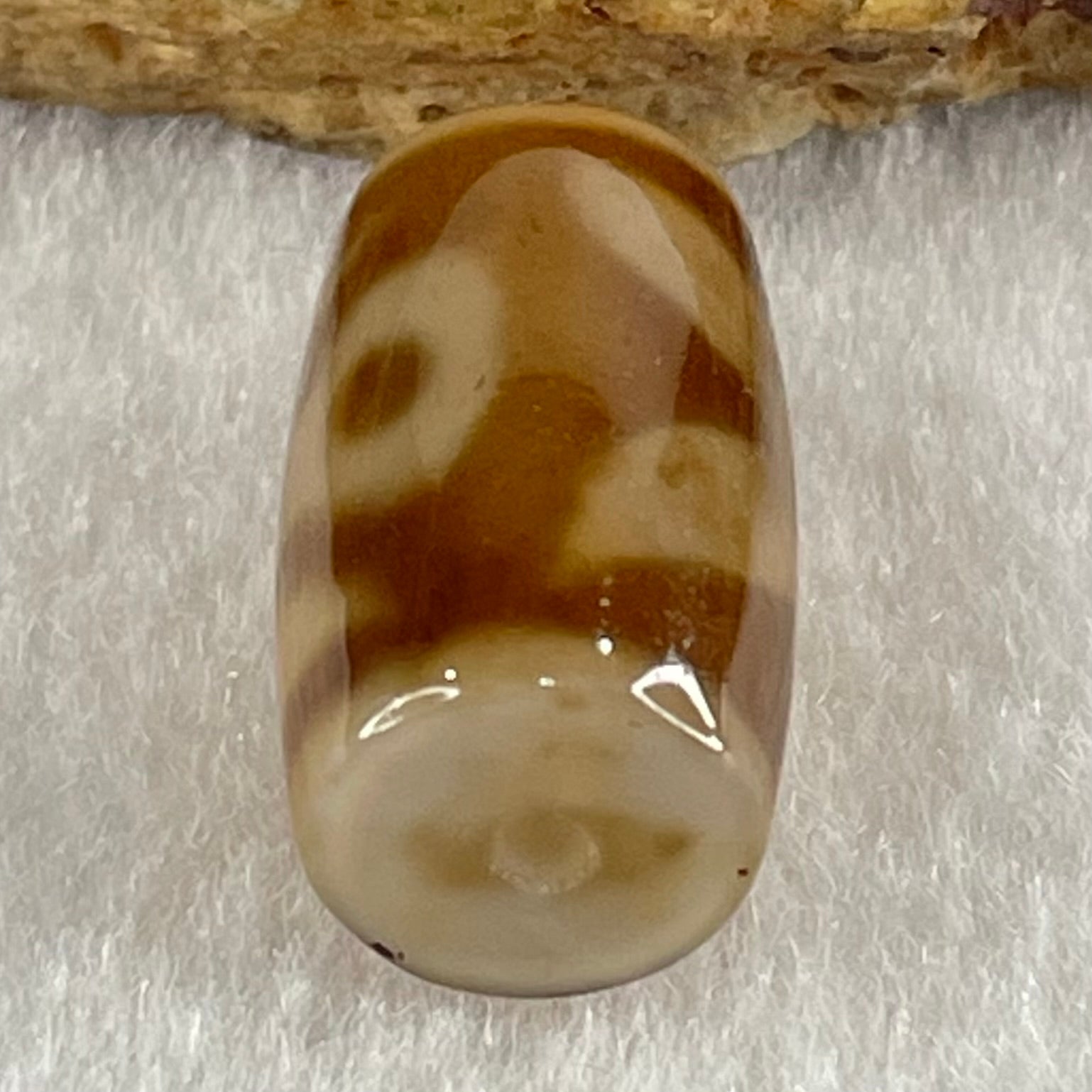 Natural Powerful Tibetan Old Oily Agate Patina Guiren Tairen Human Dzi Bead Totem Amulet Heavenly Master (Tian Zhu) 贵人天诛 4.93g 20.0 by 11.9mm - Huangs Jadeite and Jewelry Pte Ltd