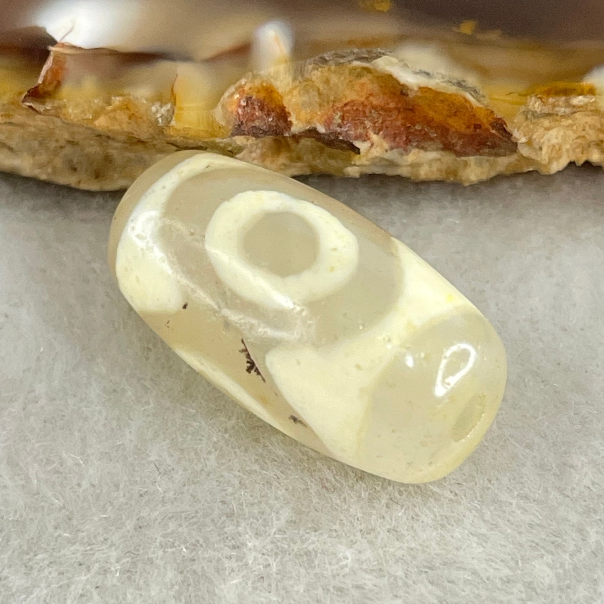 Natural Powerful Tibetan Old Oily Agate 3 Eyes Dzi Bead Heavenly Master (Tian Zhu) 三眼天诛 2.95g 19.2 by 10.2mm - Huangs Jadeite and Jewelry Pte Ltd