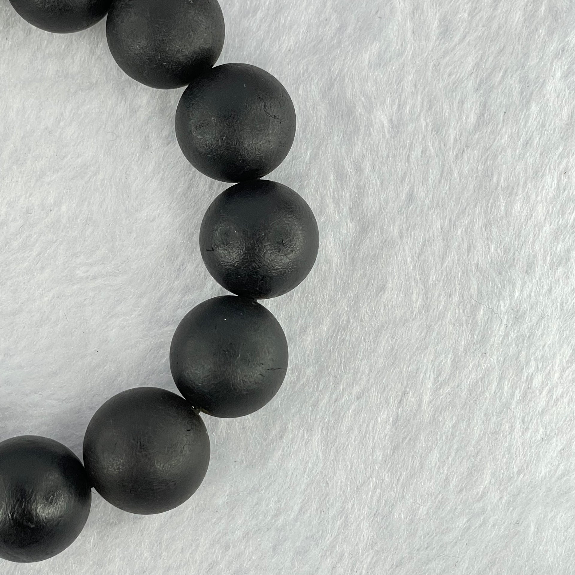 Natural Dark Matt Black Amber Beads Bracelet 天然大黑天翁琥珀手链 33.66g 20cm 16.4mm 14 Beads - Huangs Jadeite and Jewelry Pte Ltd
