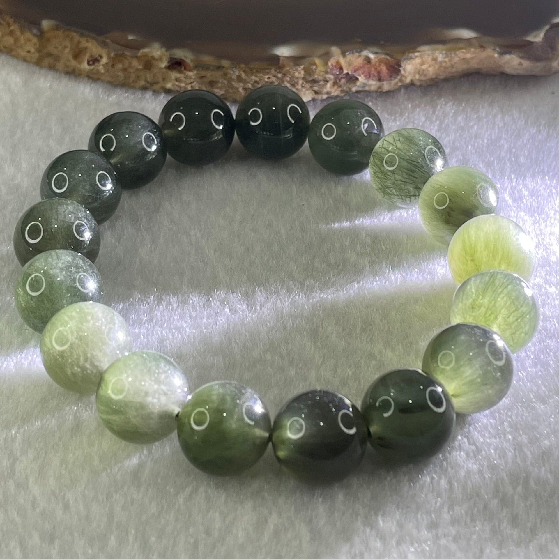 Good Grade Natural Cats Eye Green Rutilated Quartz Beads Bracelet 45.55g 18.5cm 12.7mm 17 Beads - Huangs Jadeite and Jewelry Pte Ltd