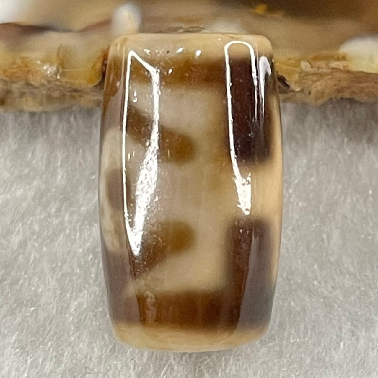 Natural Powerful Tibetan Old Oily Agate Patina Guiren Tairen Human Dzi Bead Totem Amulet Heavenly Master (Tian Zhu) 贵人天诛 4.78g 19.8 by 11.8mm - Huangs Jadeite and Jewelry Pte Ltd