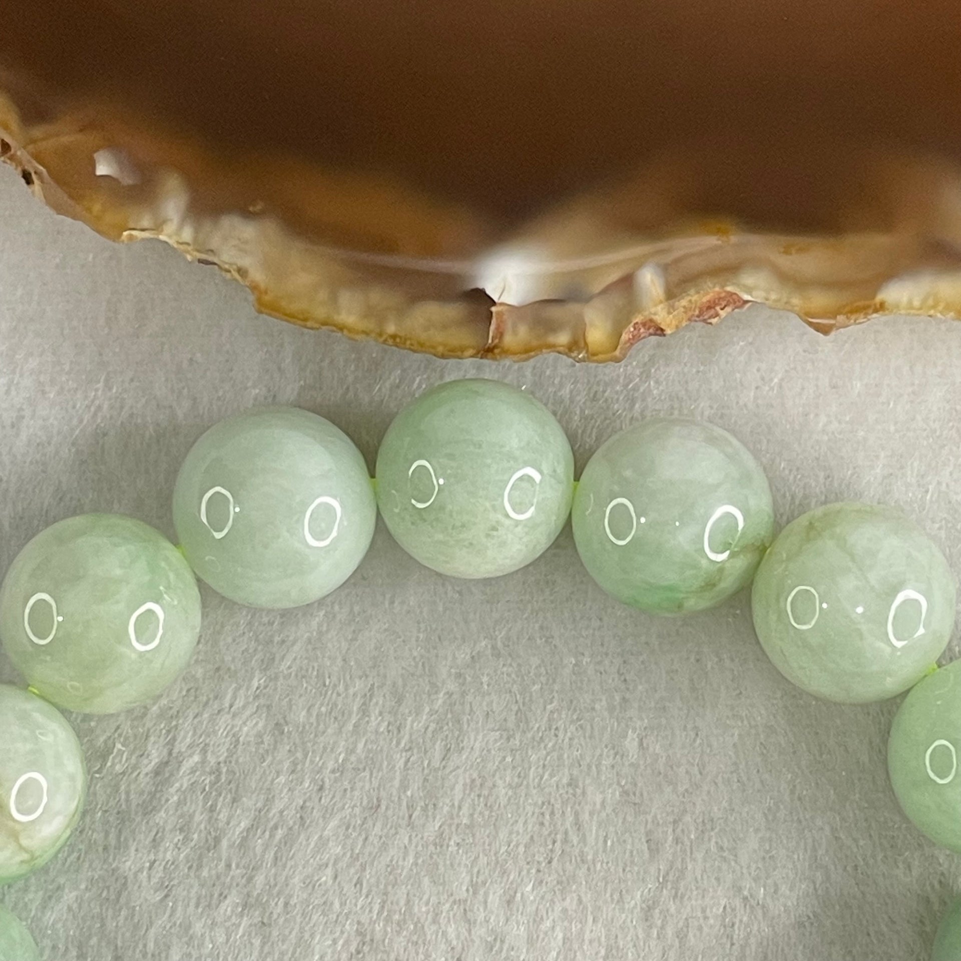 Type A Light Green Jadeite Beads Bracelet 66.03g 17cm 14.0mm 16 Beads (Some Internal and External Lines) - Huangs Jadeite and Jewelry Pte Ltd