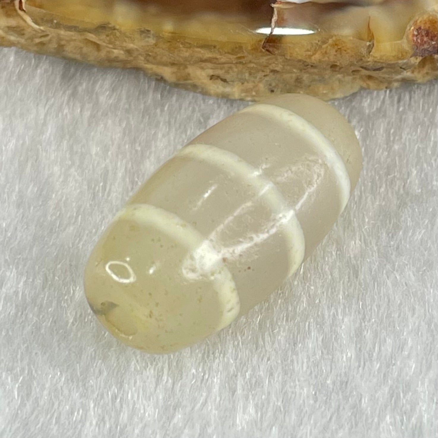 Natural Powerful Tibetan Old Oily Agate 3-Lines Dzi Bead Heavenly Master (Tian Zhu) 三行天诛 3.03g 19.9 by 10.3mm - Huangs Jadeite and Jewelry Pte Ltd
