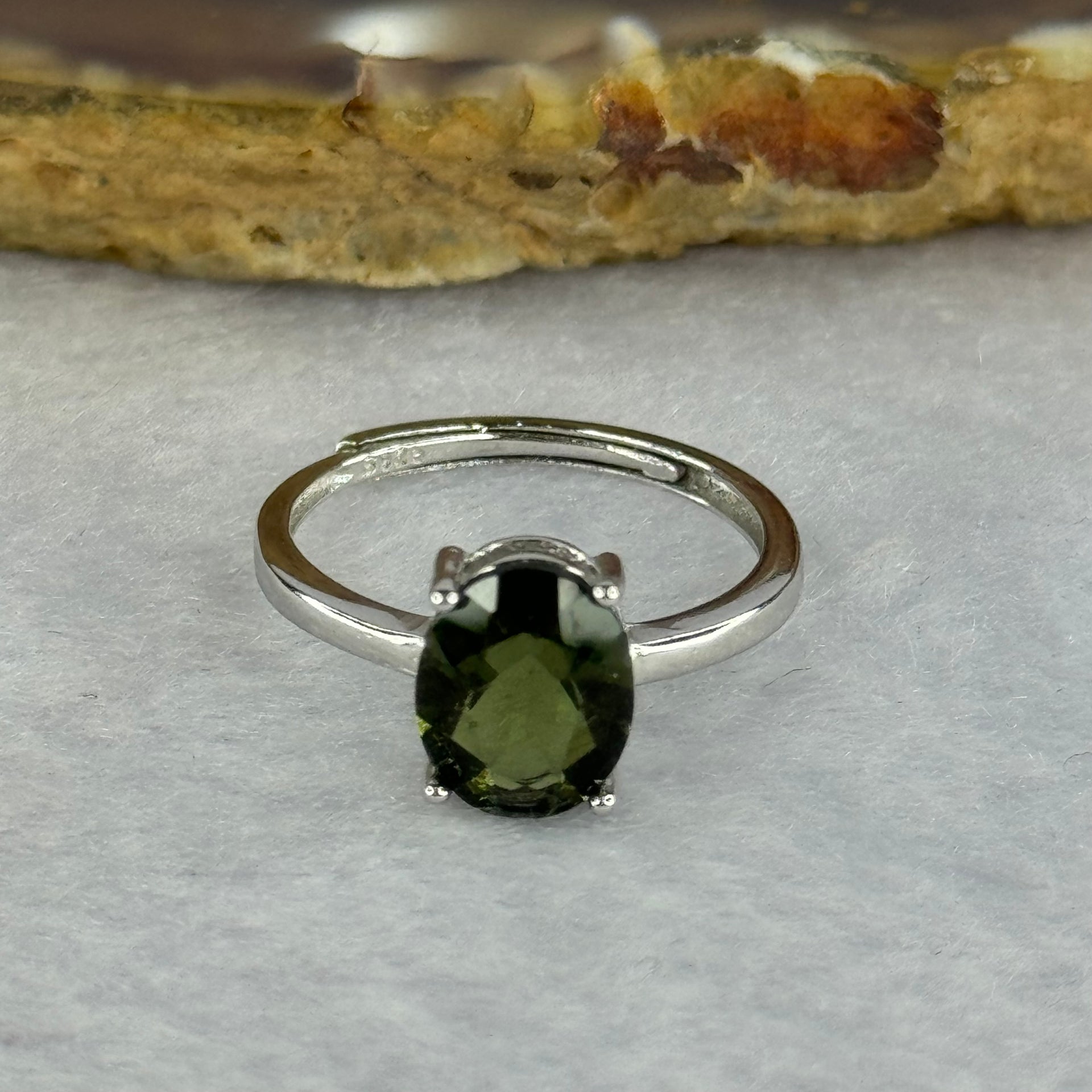 Natural Faceted Czech Republic Moldavite Meteorite Crystal in S925 Sliver Ring (Adjustable Size) 天然捷克陨石925银戒指 1.43g 9.0 by 7.0 by 4.6mm - Huangs Jadeite and Jewelry Pte Ltd