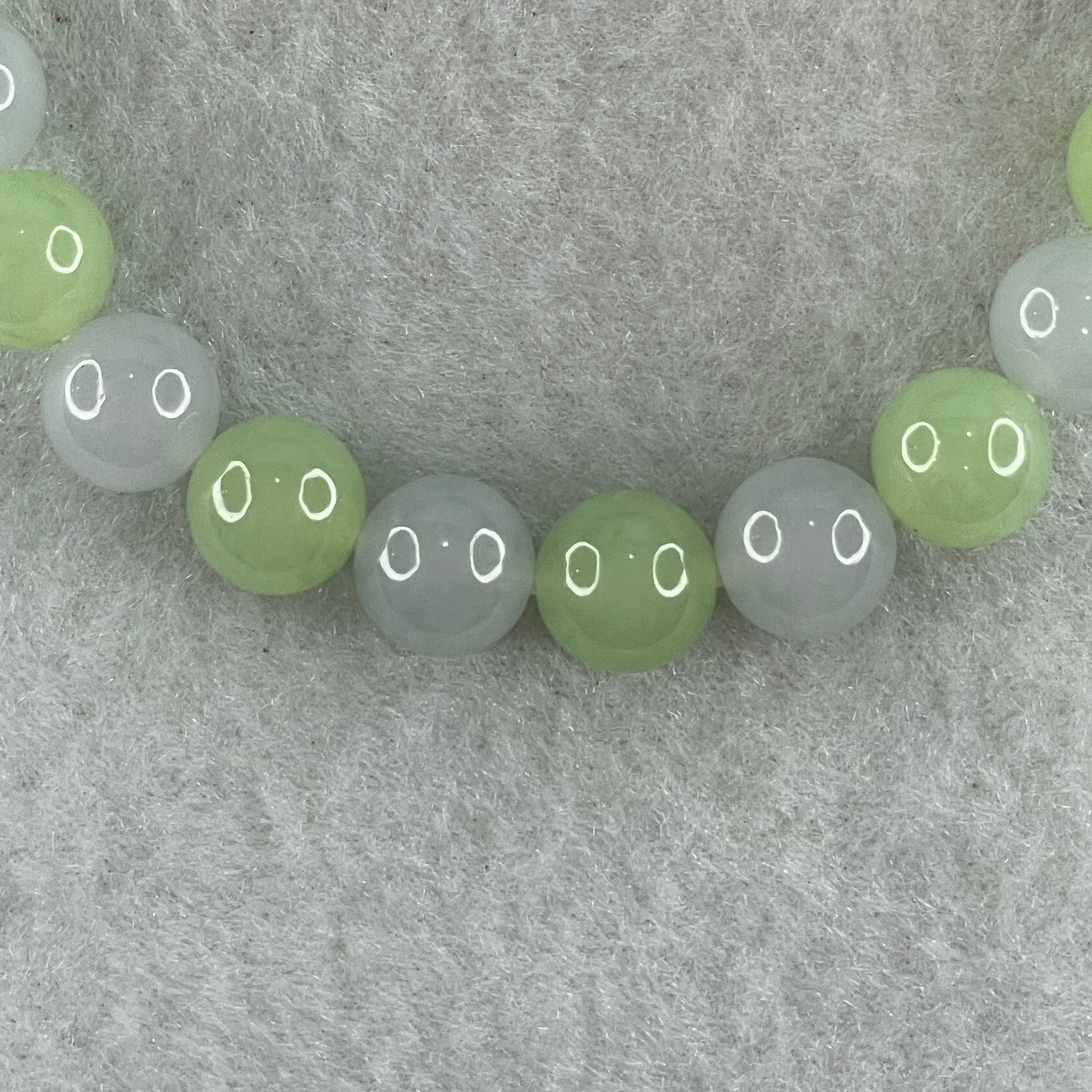 Type A Green and Lavender Jadeite Beads Bracelet 27.26g 16.5cm 9.0mm 22 Beads - Huangs Jadeite and Jewelry Pte Ltd