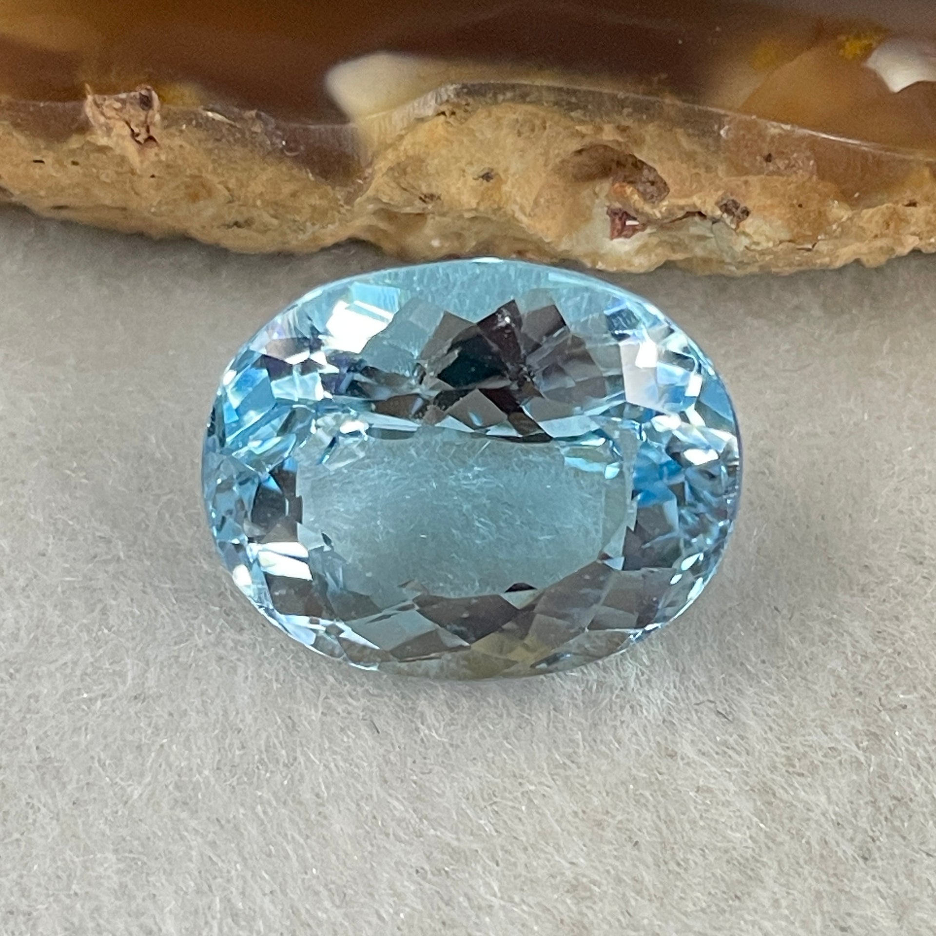Natural Sky Blue Topaz Oval Shape 15.60ct 16.1 by 13.0 by 9.1mm - Huangs Jadeite and Jewelry Pte Ltd