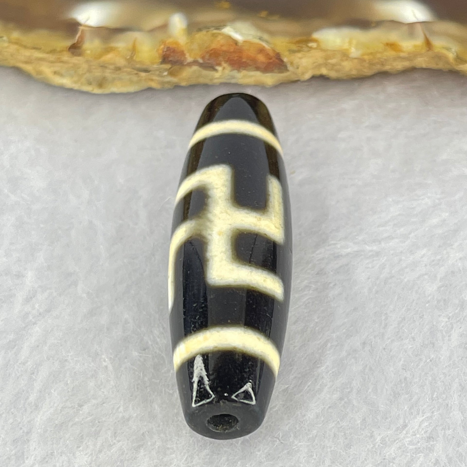 Natural Powerful Tibetan Old Oily Agate 1 Eye With Swastika Dzi Bead (Hotu Dzi) 7.43g 38.2 by 11.6mm - Huangs Jadeite and Jewelry Pte Ltd