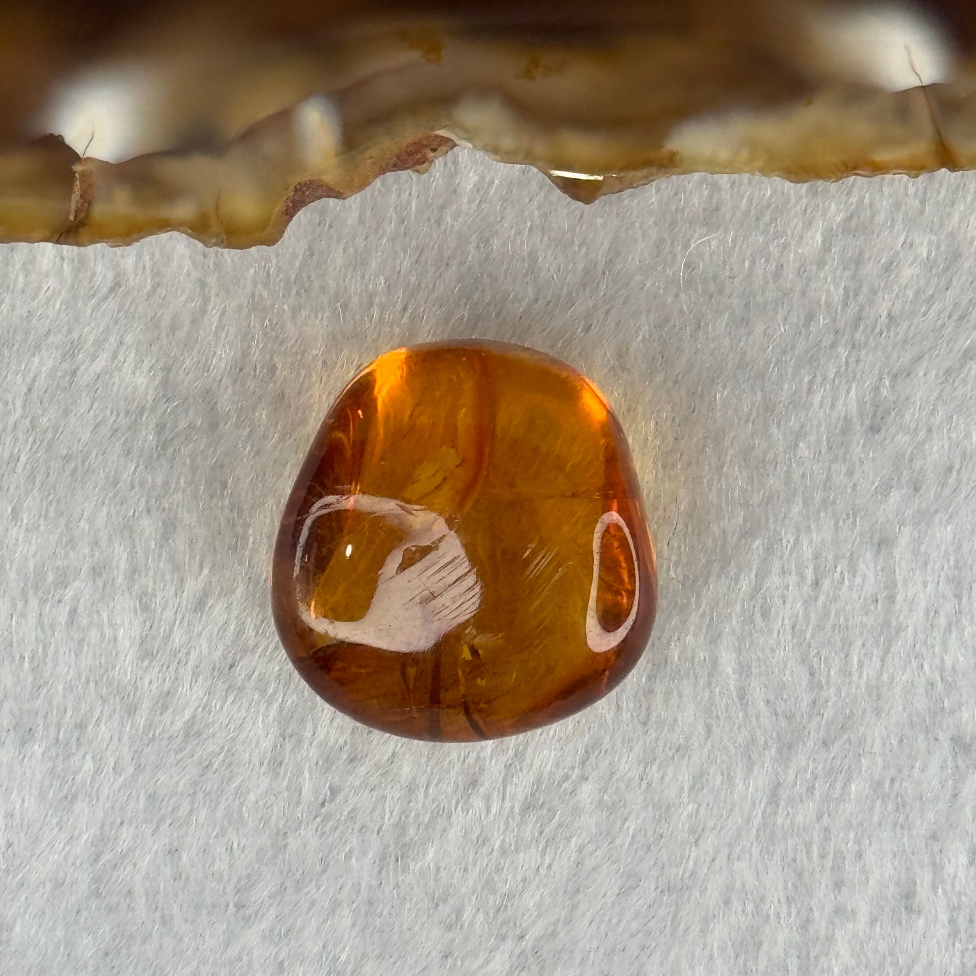 Natural Amber for Setting 1.67g 17.3 by 16.1 by 10.6mm - Huangs Jadeite and Jewelry Pte Ltd