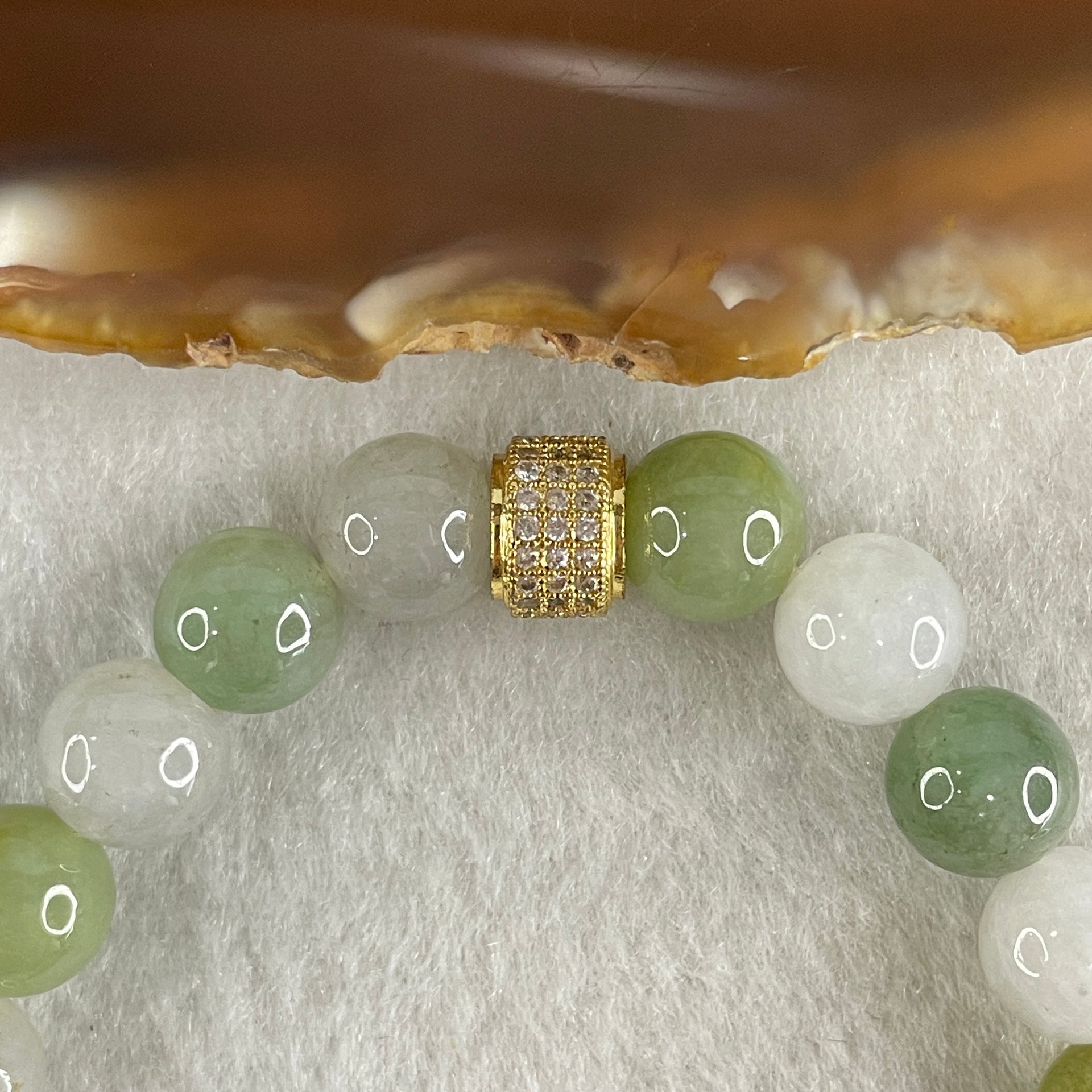 Type A Green with Faint Lavender Jadeite Beads Bracelet 26.02g 15cm 9.0mm 20Beads - Huangs Jadeite and Jewelry Pte Ltd