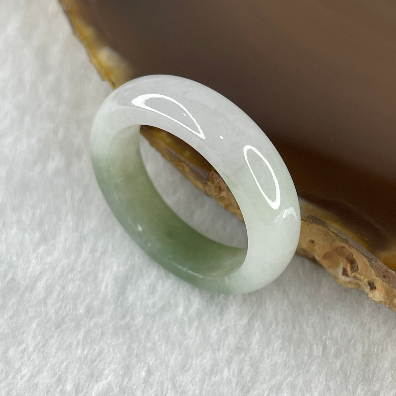 Type A Natural Green with White Jadeite Ring 3.87g 5.8 by 3.6mm US 8 HK 17.6 ( Close to Perfect ) - Huangs Jadeite and Jewelry Pte Ltd