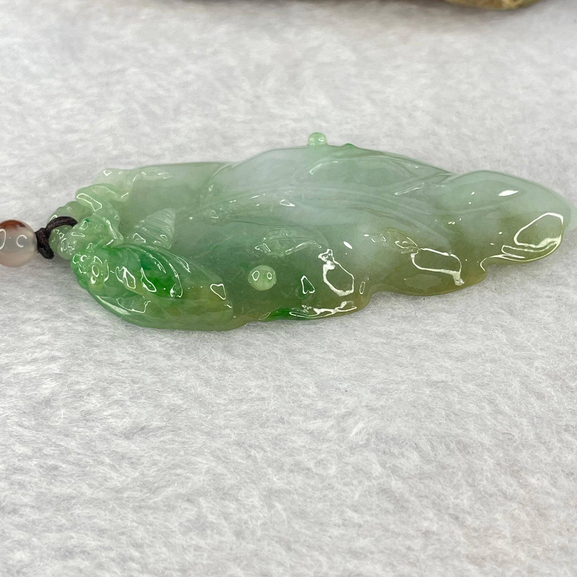 Type A Light Green with Green Jadeite Bee on Leaf Pendent 22.23g 67.2 by 27.8 by 7.0mm - Huangs Jadeite and Jewelry Pte Ltd