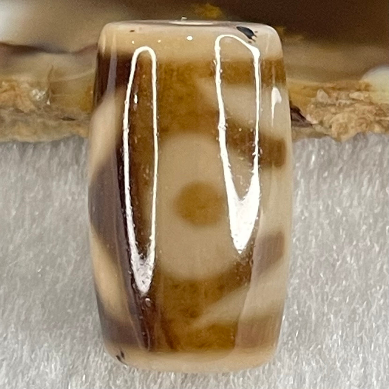 Natural Powerful Tibetan Old Oily Agate Patina Guiren Tairen Human Dzi Bead Totem Amulet Heavenly Master (Tian Zhu) 贵人天诛 4.85g 19.7 by 11.8mm - Huangs Jadeite and Jewelry Pte Ltd