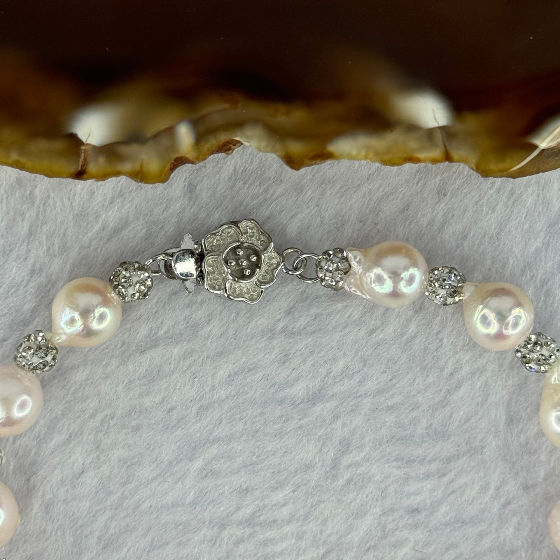 Natural Seawater Pearl Beads with Crystals in S925 Sliver Flower Bracelet 9.86g 15.5cm 7.4mm 13 Beads - Huangs Jadeite and Jewelry Pte Ltd