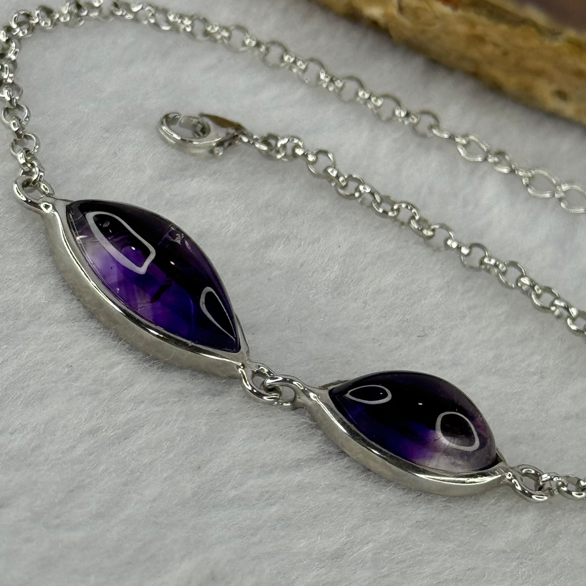 Above Average Natural Super 7 in S925 Sliver Bracelet 3.71g 15.0 by 7.2 by 5.8mm - Huangs Jadeite and Jewelry Pte Ltd