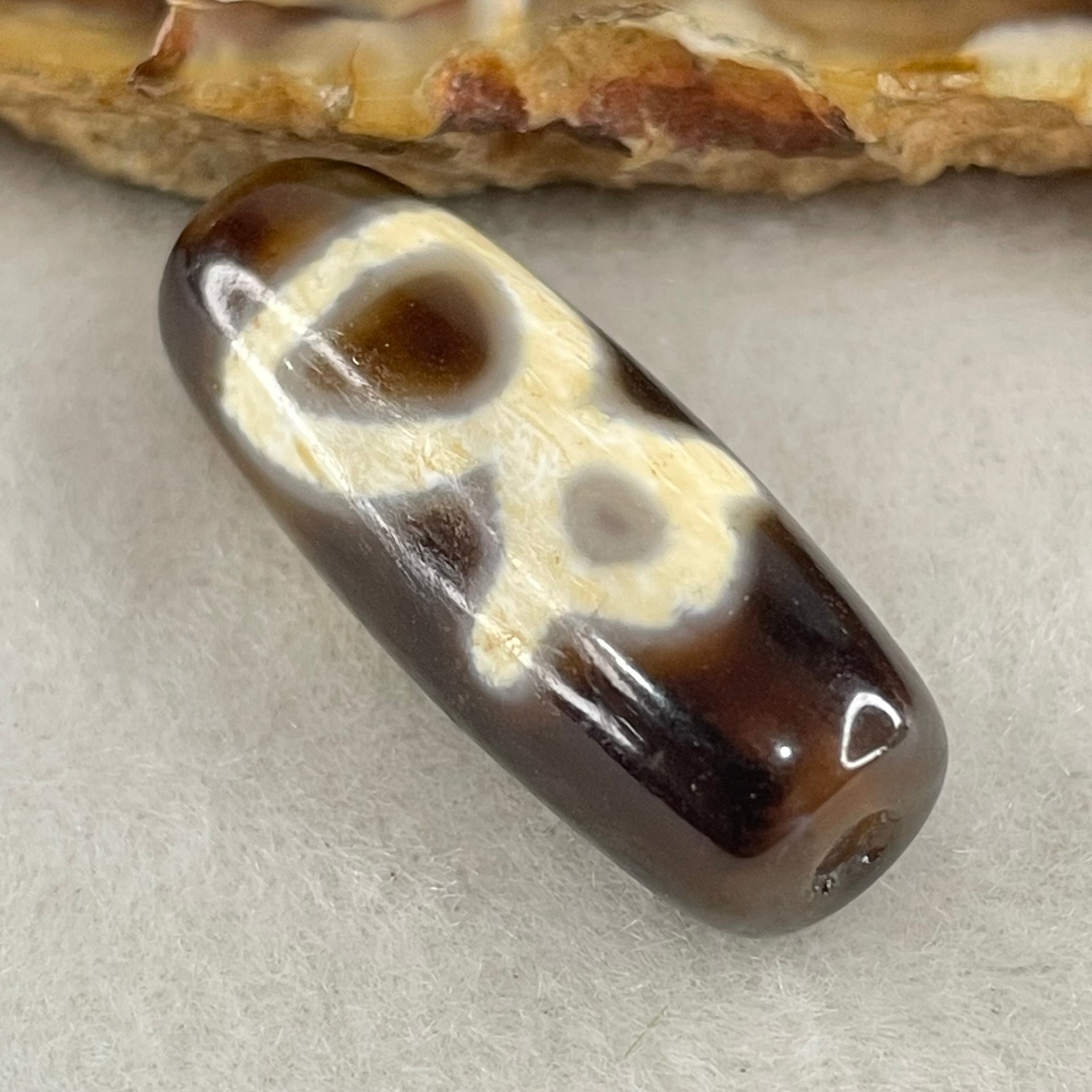 Natural Powerful Tibetan Old Oily Agate Double Cai Shen Dzi Bead Heavenly Master (Tian Zhu) 双财神长天珠 5.72g 28.7 by 11.1mm - Huangs Jadeite and Jewelry Pte Ltd