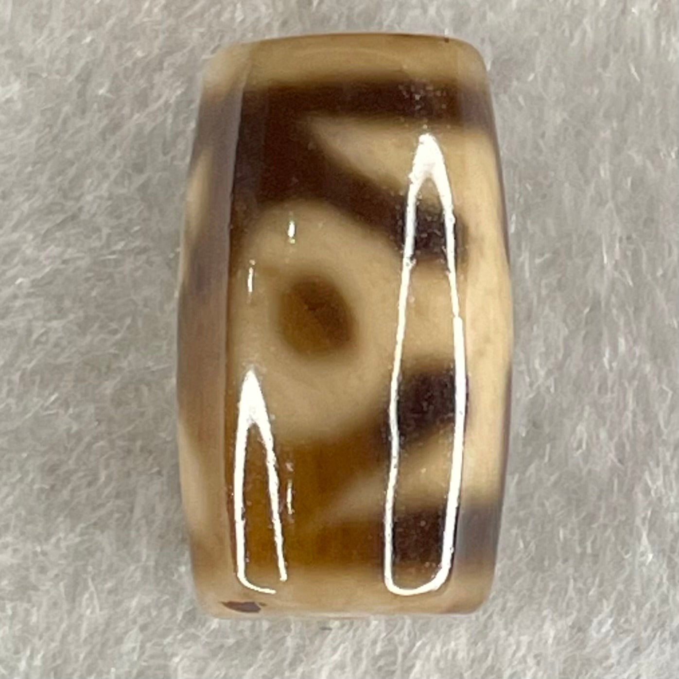 Natural Powerful Tibetan Old Oily Agate Patina Guiren Tairen Human Dzi Bead Totem Amulet Heavenly Master (Tian Zhu) 贵人天诛 4.60g 19.7 by 11.4mm - Huangs Jadeite and Jewelry Pte Ltd