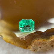 Natural Colombia Green Emerald (Beryl) Cut-Cornered Rectangular step cut 0.55ct 5.0 by 4.5 by 3.3mm - Huangs Jadeite and Jewelry Pte Ltd