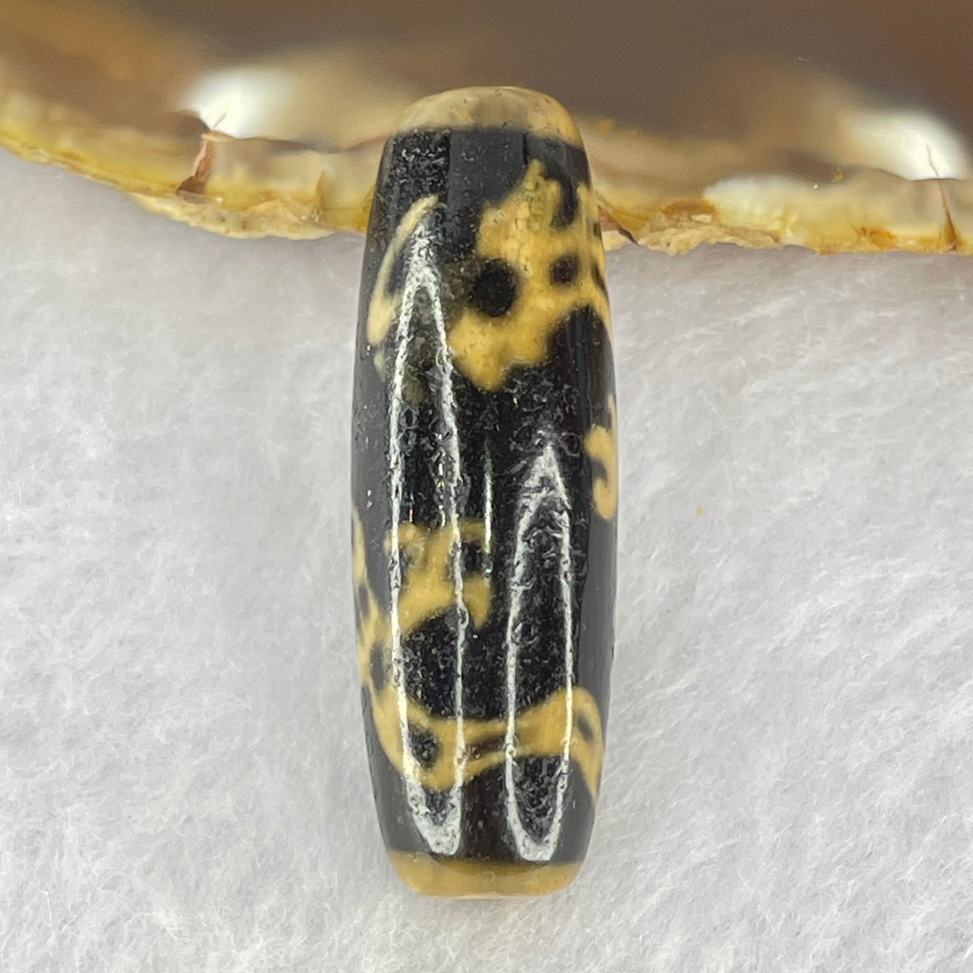 Natural Powerful Tibetan Old Oily Agate Guan Yin on Dragon Dzi Bead Heavenly Master (Tian Zhu) 观音龙天珠 8.66g 36.9 by 12.2mm - Huangs Jadeite and Jewelry Pte Ltd