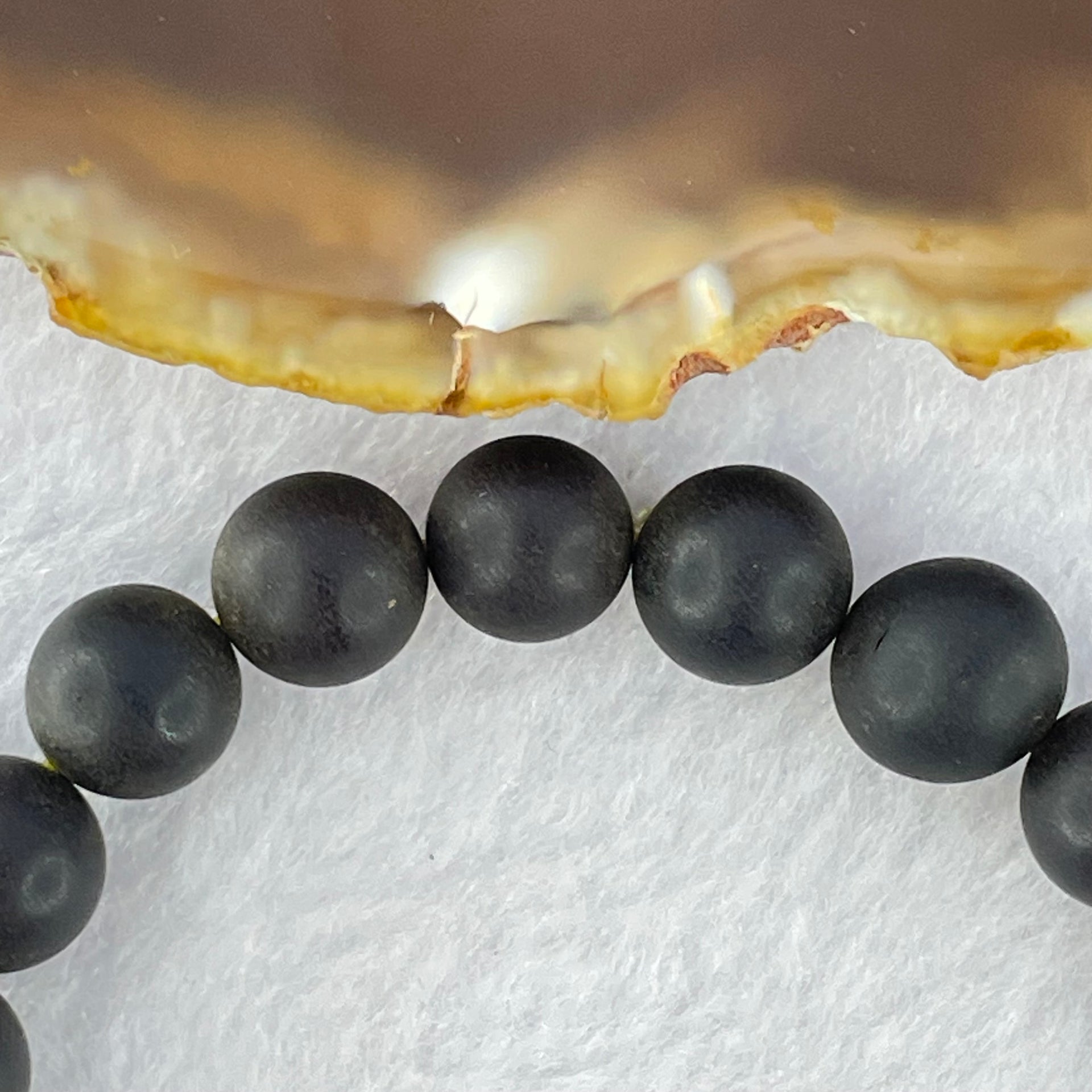 Natural Iron Blood King Amber Beads Bracelet 天然铁血王琥珀手链 8.16g 16.5cm 9.4mm 22 Beads - Huangs Jadeite and Jewelry Pte Ltd