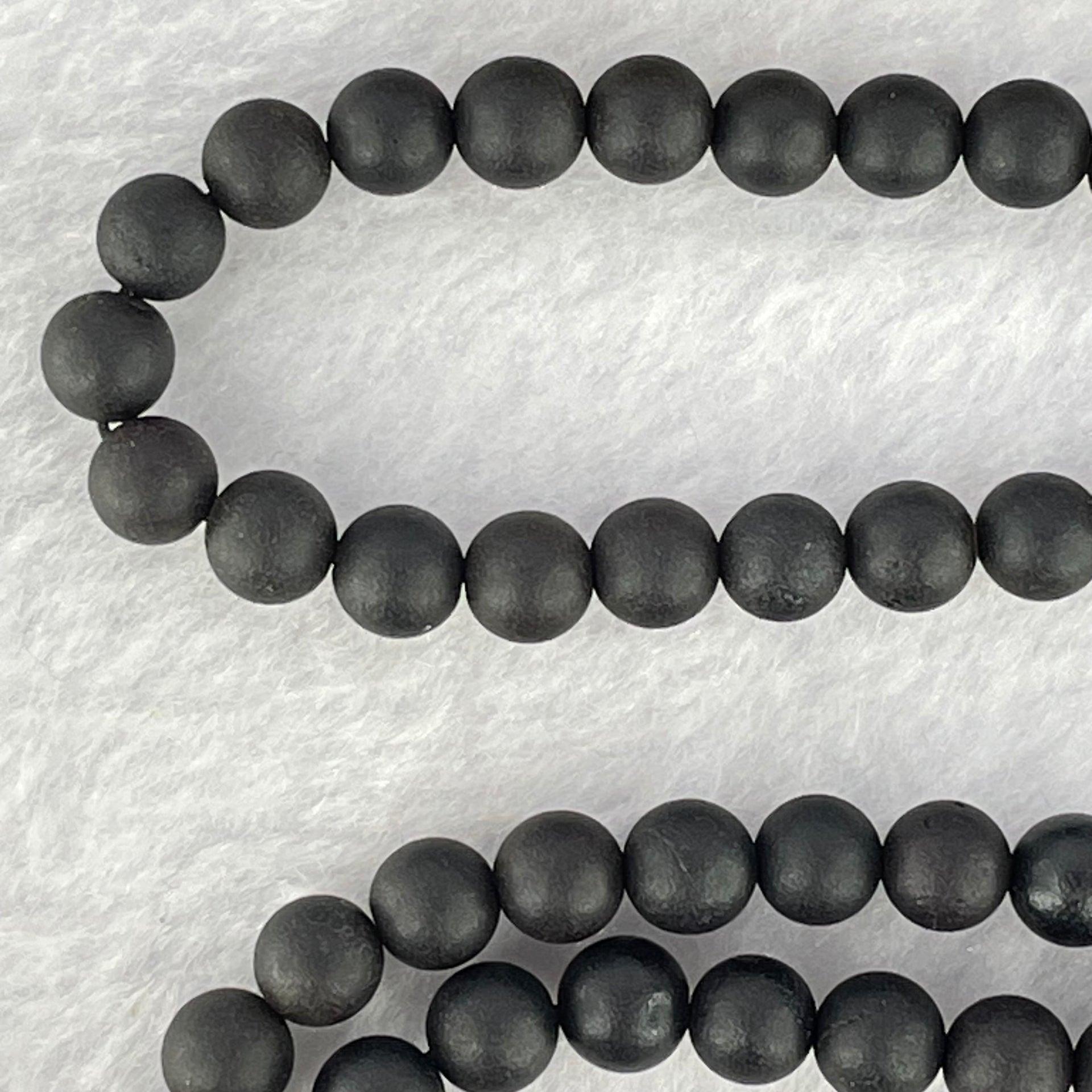 Natural Dark Matt Black Amber Beads Necklace 天然大黑天翁琥珀项链 11.40g 58cm 5.7mm 108 Beads - Huangs Jadeite and Jewelry Pte Ltd