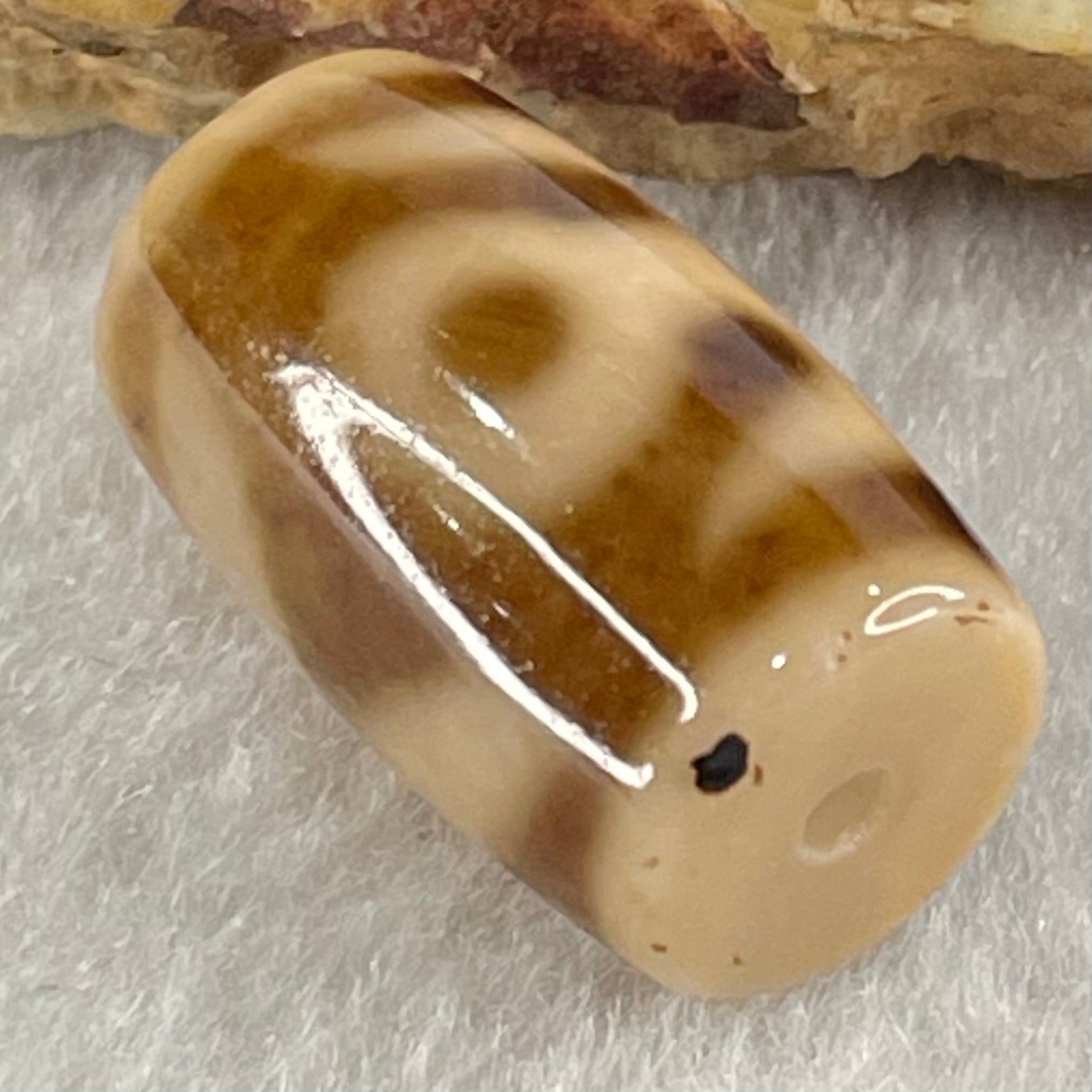 Natural Powerful Tibetan Old Oily Agate Patina Guiren Tairen Human Dzi Bead Totem Amulet Heavenly Master (Tian Zhu) 贵人天诛 5.11g 19.9 by 12.1mm - Huangs Jadeite and Jewelry Pte Ltd