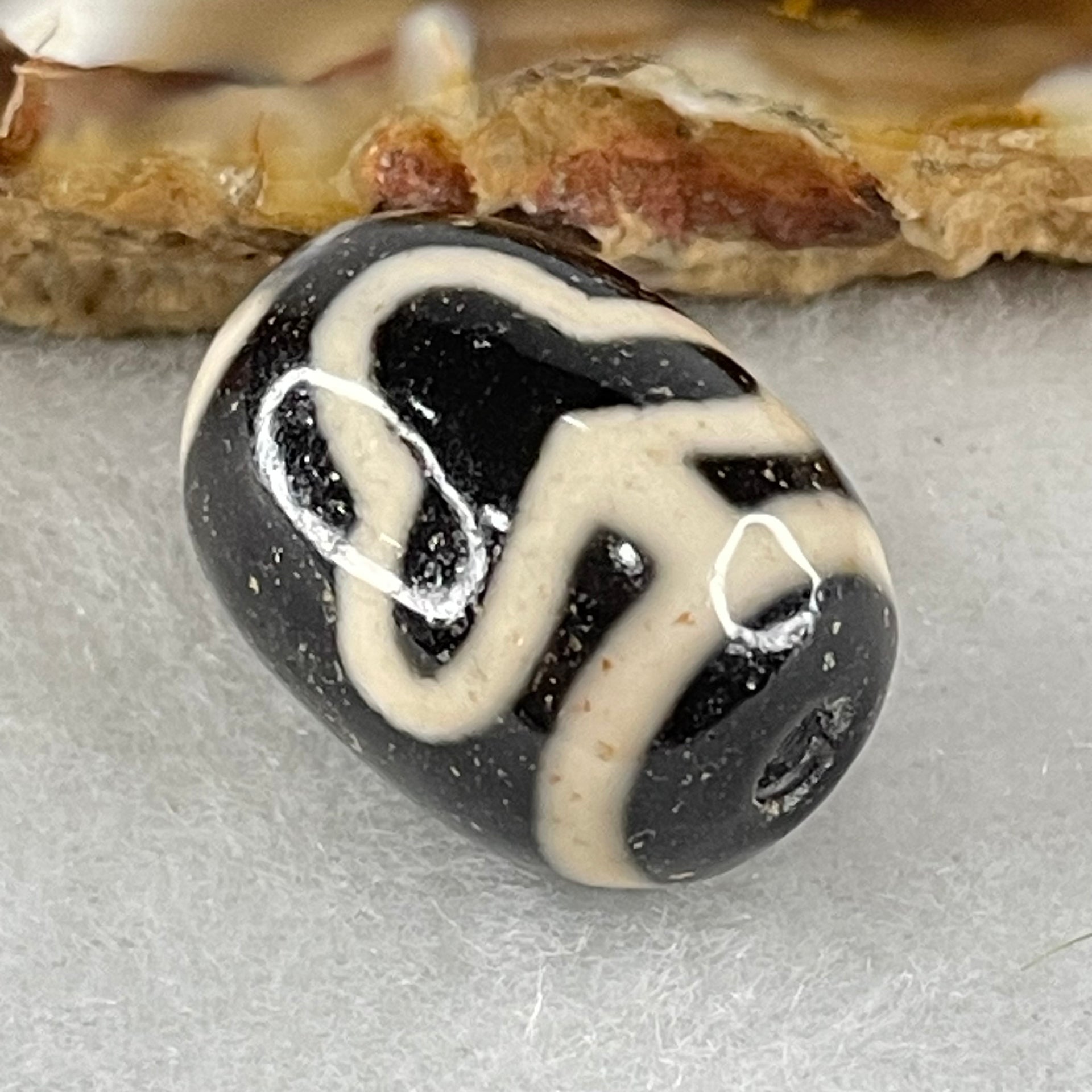 Natural Powerful Tibetan Old Oily Agate Double Bodhi Tree Dzi Bead Heavenly Master (Tian Zhu) 菩提树天珠 4.50g 17.6 by 13.1mm - Huangs Jadeite and Jewelry Pte Ltd