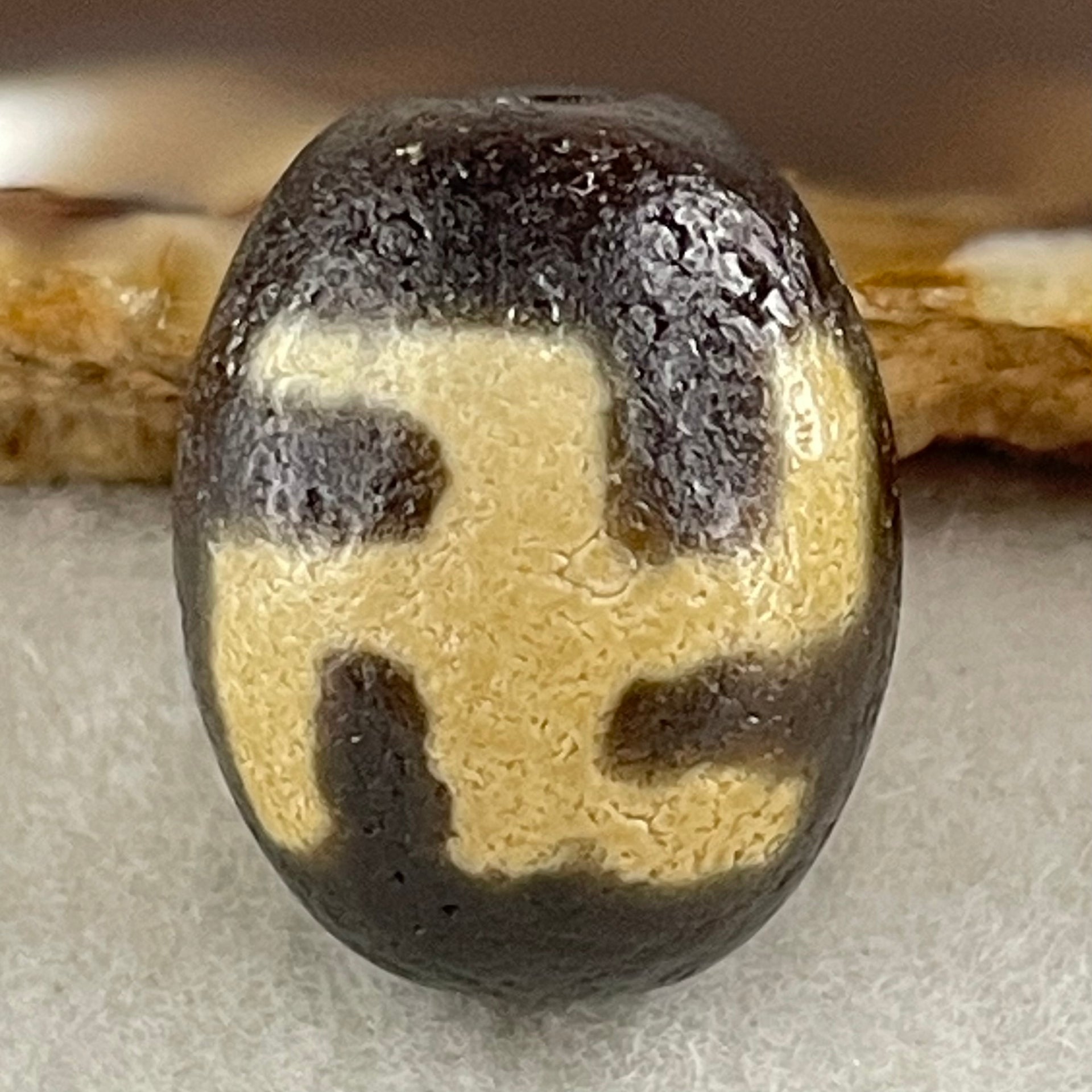 Natural Powerful Tibetan Old Oily Agate Double Swastika Dzi Bead (Hotu Dzi) 8.01g 20.5 by 16.5mm - Huangs Jadeite and Jewelry Pte Ltd