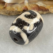 Natural Powerful Tibetan Old Oily Black White Agate Green Tara Dzi Bead Heavenly Master (Tian Zhu) 绿度母天珠 4.50g 17.7 by 12.9mm - Huangs Jadeite and Jewelry Pte Ltd