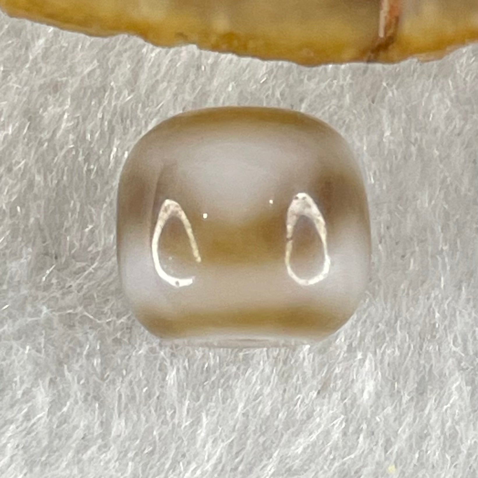 Natural Powerful Tibetan Old Oily Agate Tiger Tooth Daluo Dzi Bead Heavenly Master (Tian Zhu) 1.82g 9.7 by 10.8mm - Huangs Jadeite and Jewelry Pte Ltd