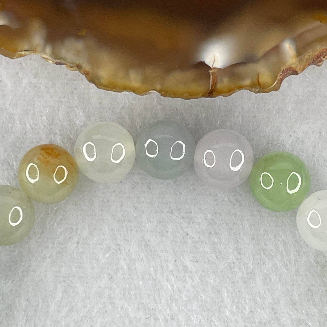 Natural Type A Five-Color Multicolor Jadeite Bracelet | 15.5cm Petite 7.9mm Round Light Green Blueish Green White Lavender Yellow Cosmic Blessing Strand (19.02g, 24 Beads)