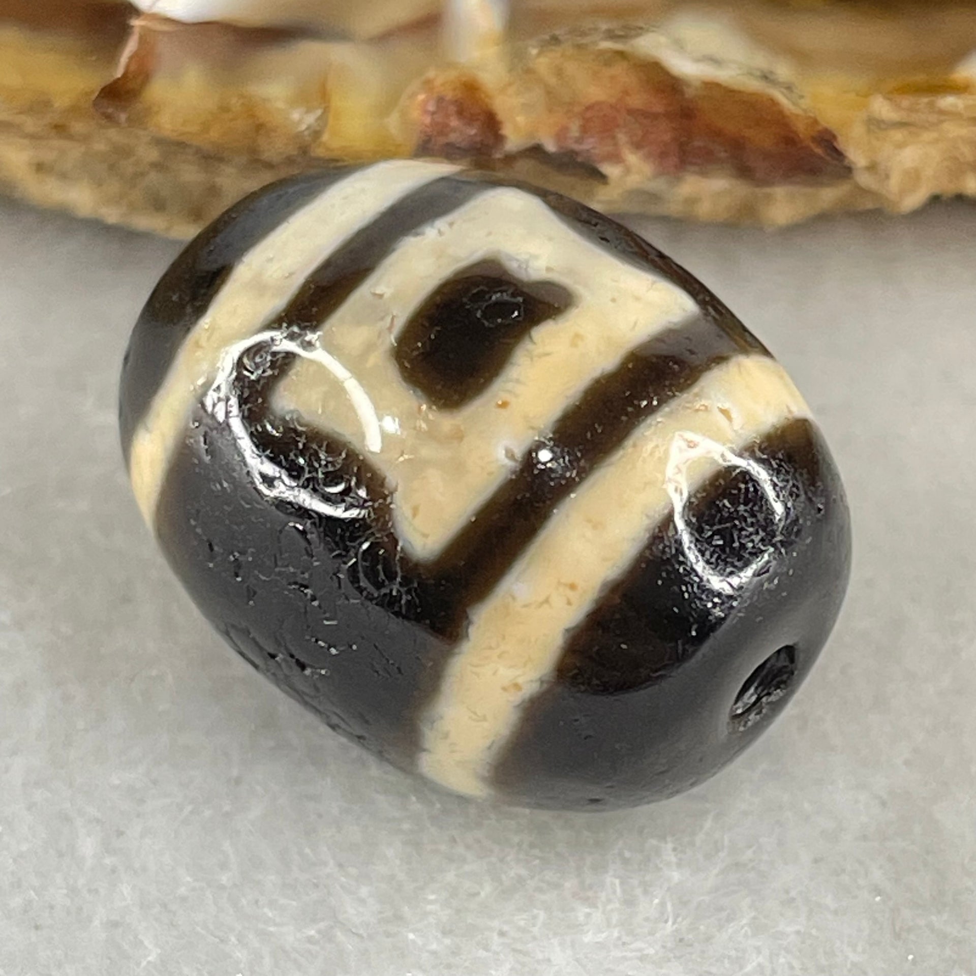 Natural Powerful Tibetan Old Oily Agate Sky Door Serenity 1 Eye Dzi Bead Heavenly Master (Tian Zhu) 一眼天诛 7.89g 20.6 by 16.4mm - Huangs Jadeite and Jewelry Pte Ltd