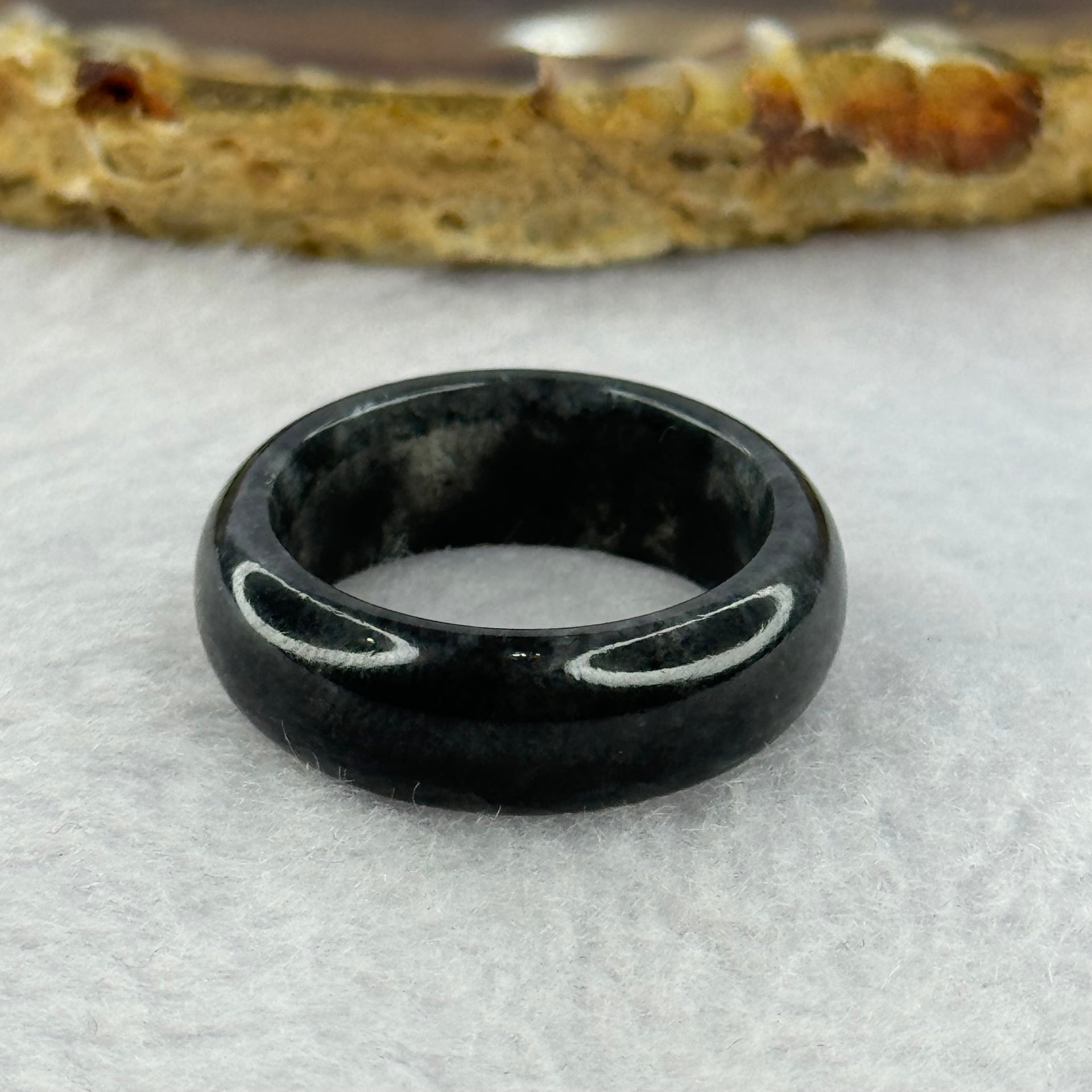 Type A Black Wuji Jadeite Ring 4.21g 7.4 by 3.6mm US8 HK17.75 - Huangs Jadeite and Jewelry Pte Ltd