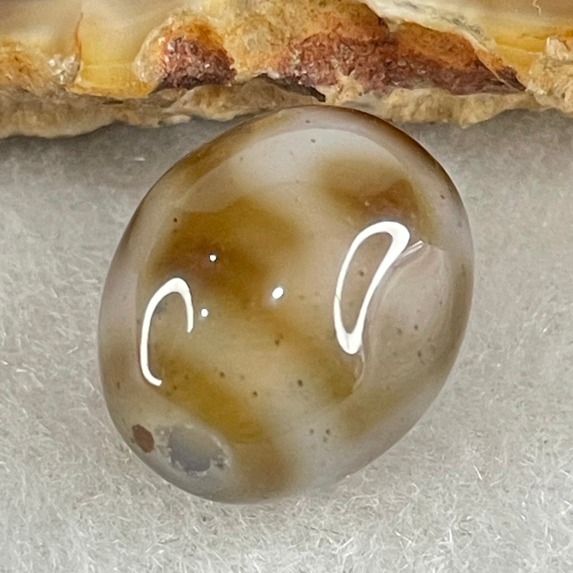 Natural Powerful Tibetan Old Oily Agate 4 Nectar Vessel Dzi Bead Heavenly Master (Tian Zhu) 花蜜容器天珠 2.73g 13.4 by 12.1mm - Huangs Jadeite and Jewelry Pte Ltd