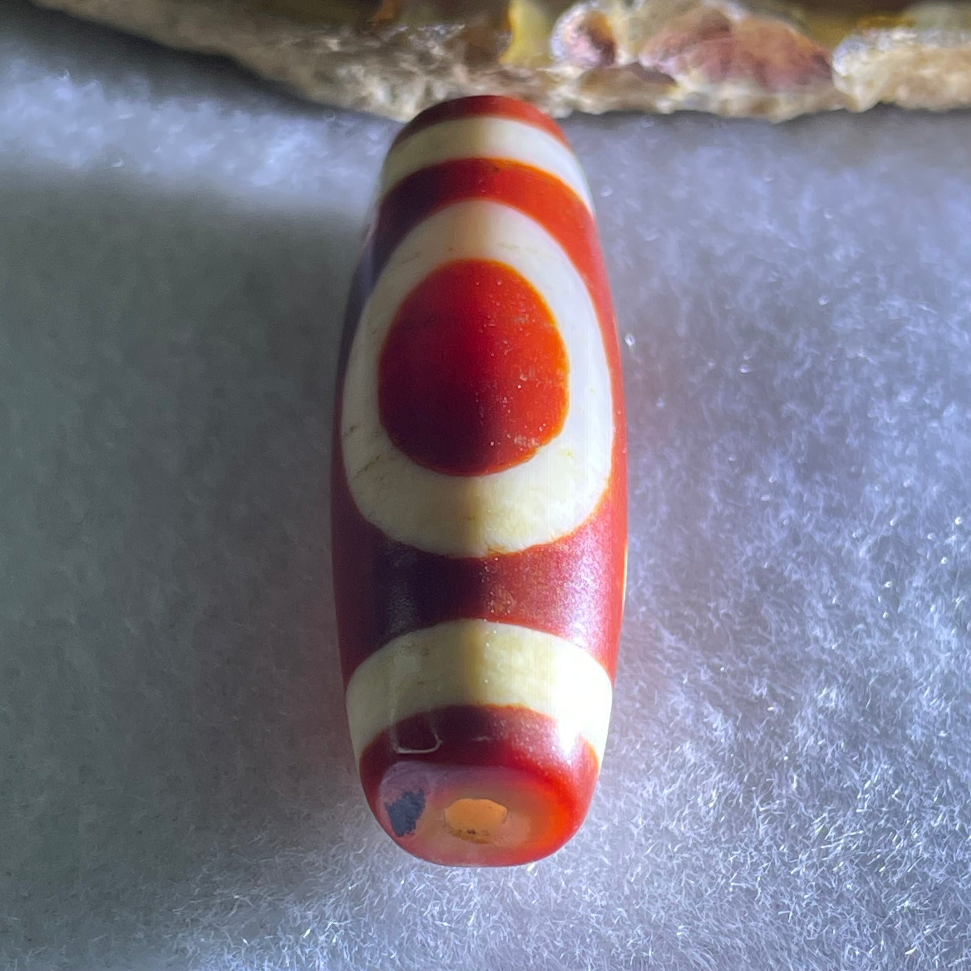 Natural Powerful Tibetan Old Oily Red White Agate One Eye Water Element Dzi Bead Heavenly Master (Tian Zhu) 一眼水元素天珠 9.44g 37.8 by 12.7mm - Huangs Jadeite and Jewelry Pte Ltd