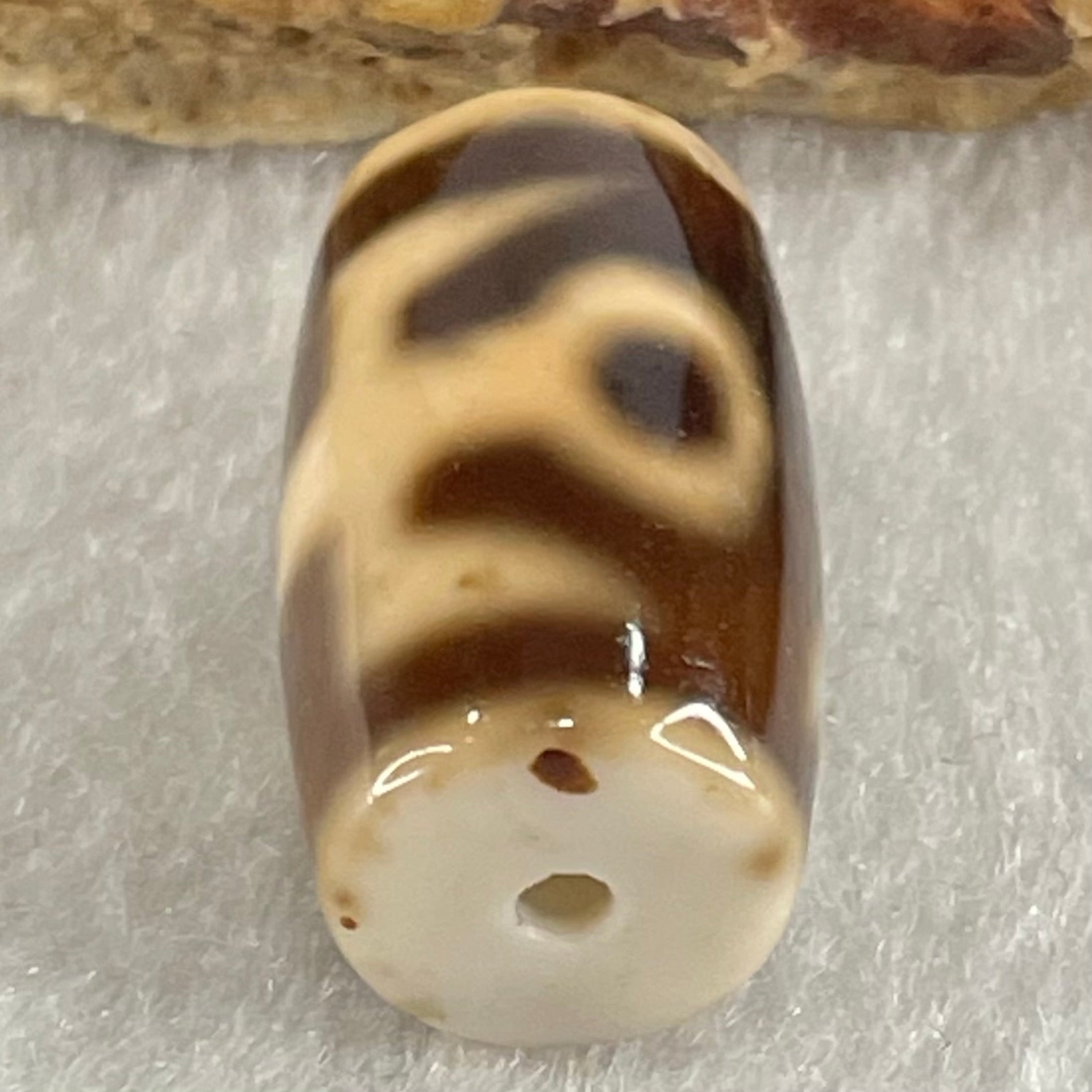 Natural Powerful Tibetan Old Oily Agate Patina Guiren Tairen Human Dzi Bead Totem Amulet Heavenly Master (Tian Zhu) 贵人天诛 4.82g 19.9 by 11.5mm - Huangs Jadeite and Jewelry Pte Ltd